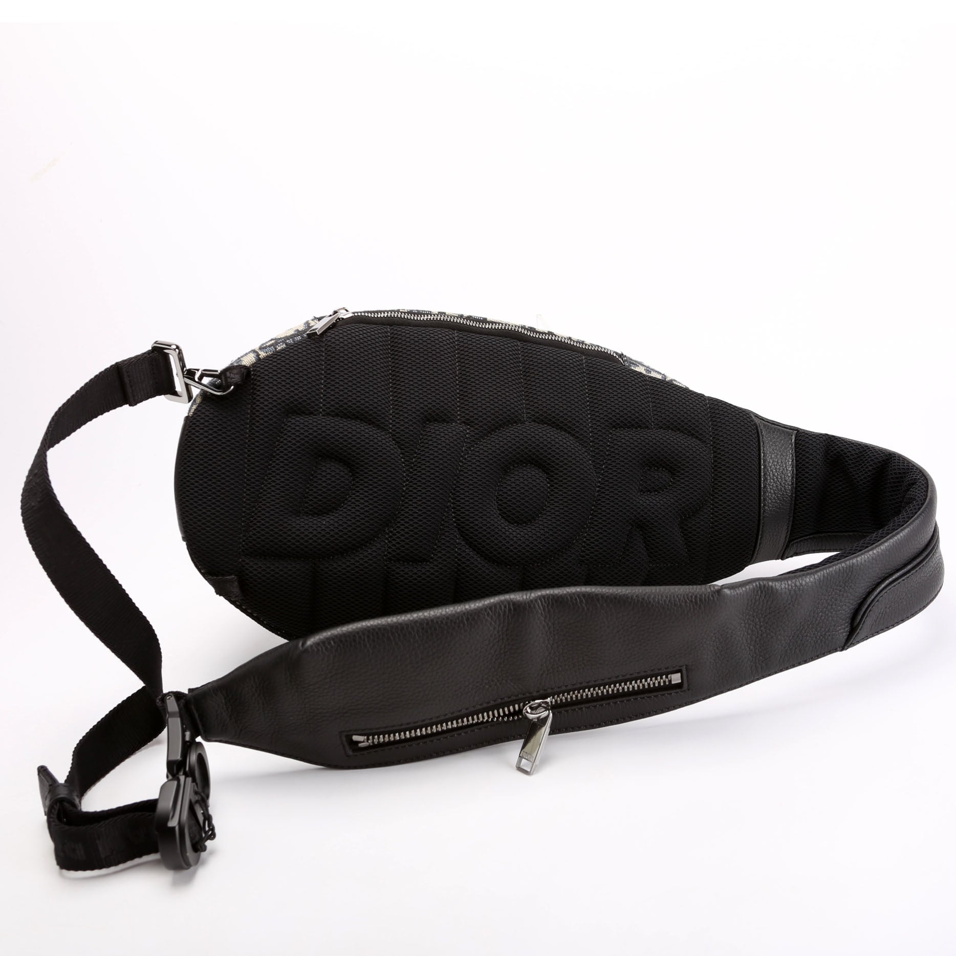 Scarab Bag Oblique Canvas Black/Beige