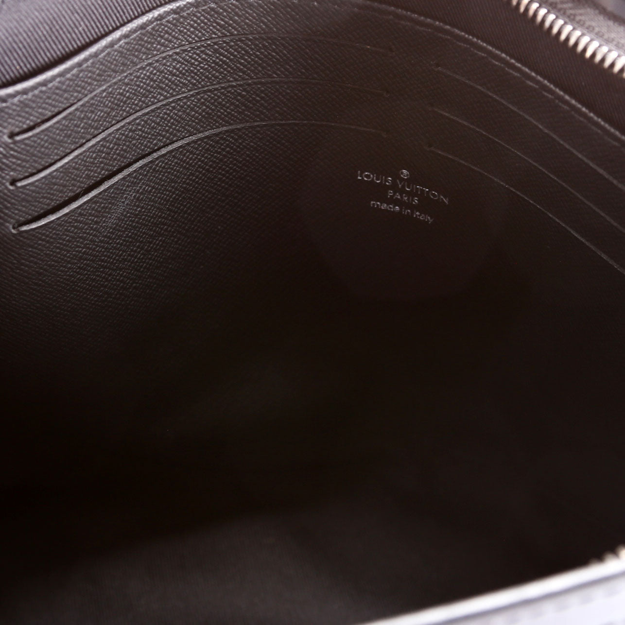 Pochette Voyafe MM Monogram Eclipse Black/Gray