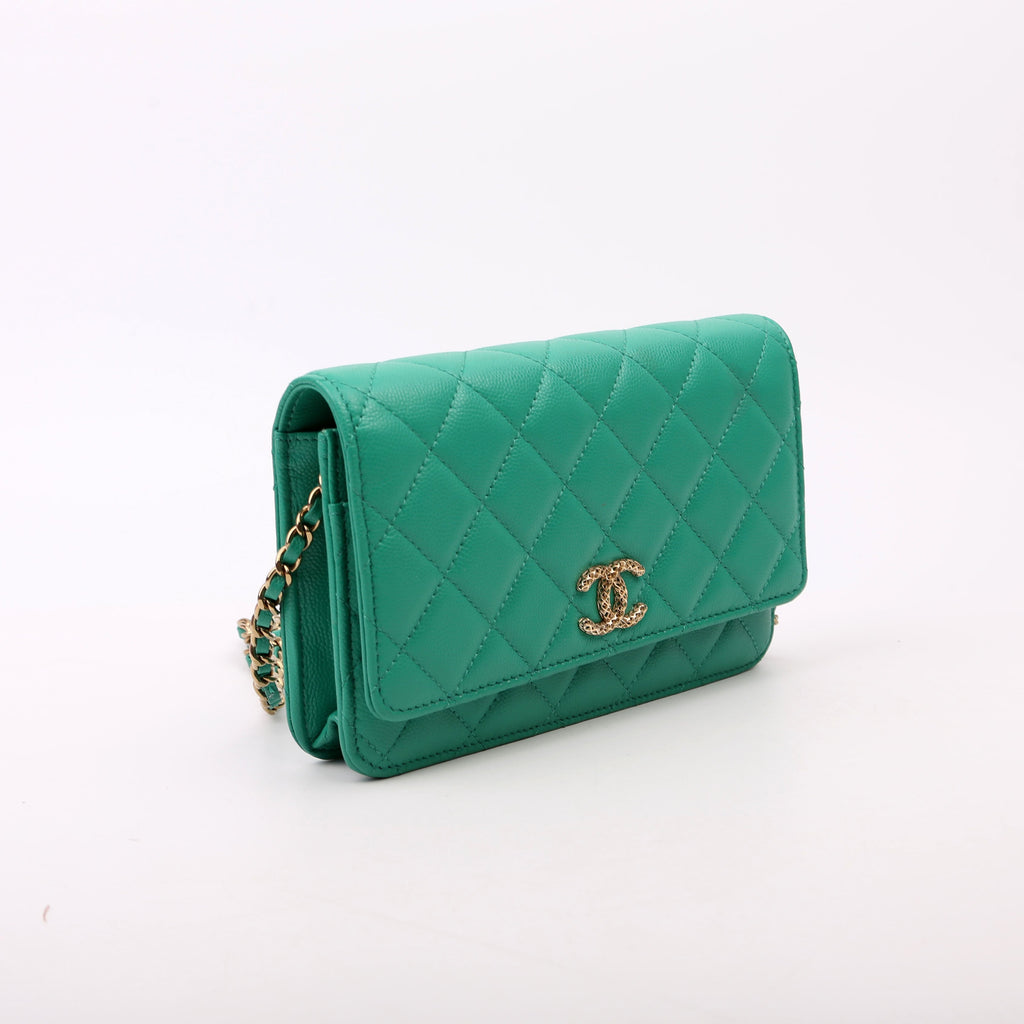 WOC Classic Quilted Caviar RFID Green