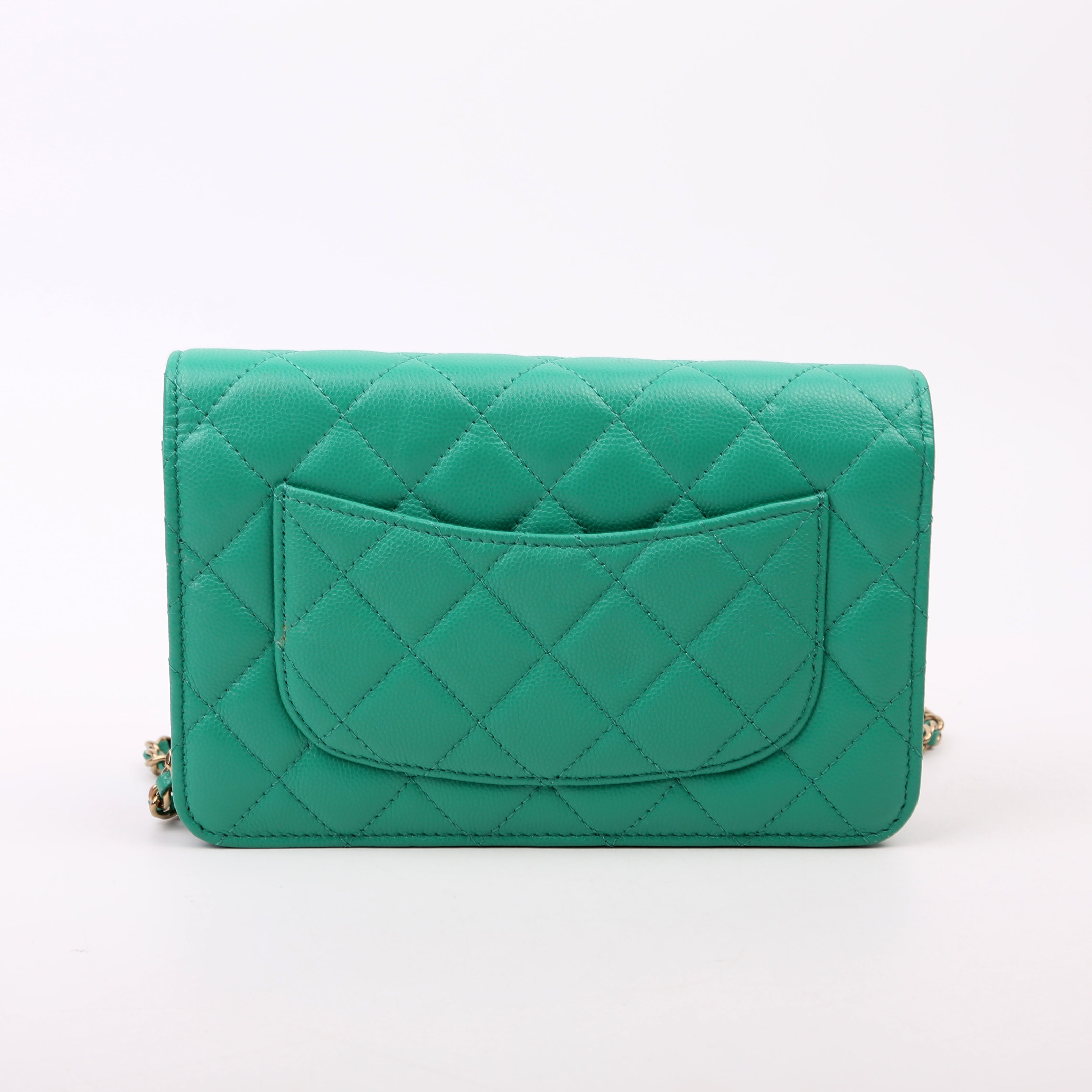 WOC Classic Quilted Caviar RFID Green