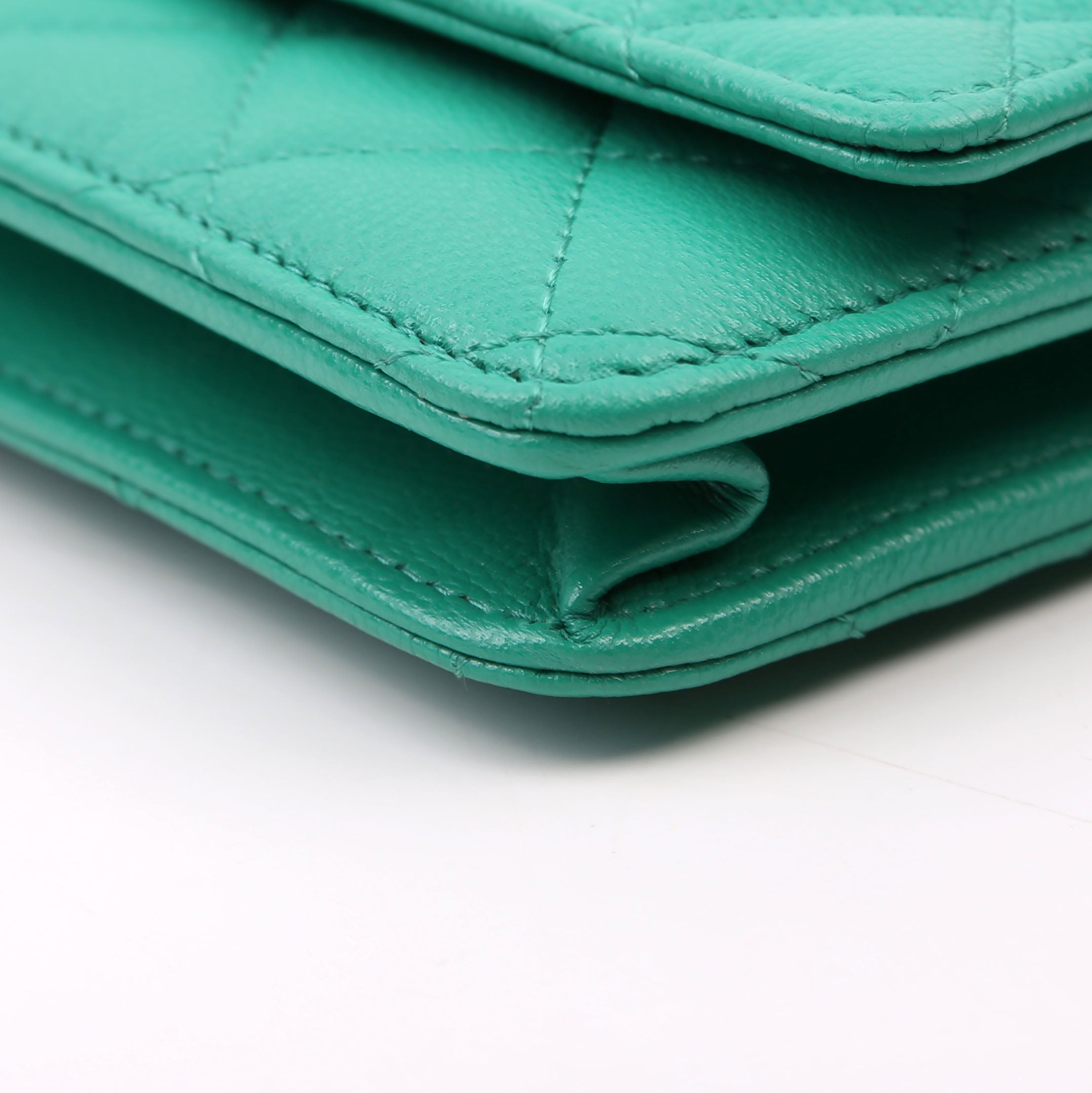 WOC Classic Quilted Caviar RFID Green