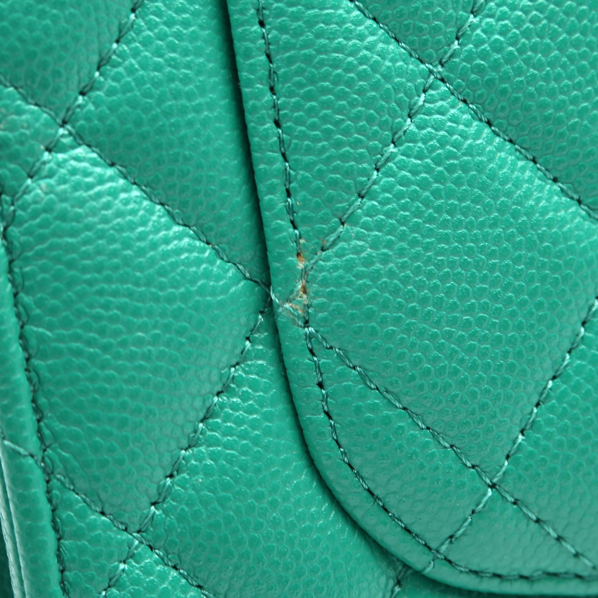 WOC Classic Quilted Caviar RFID Green