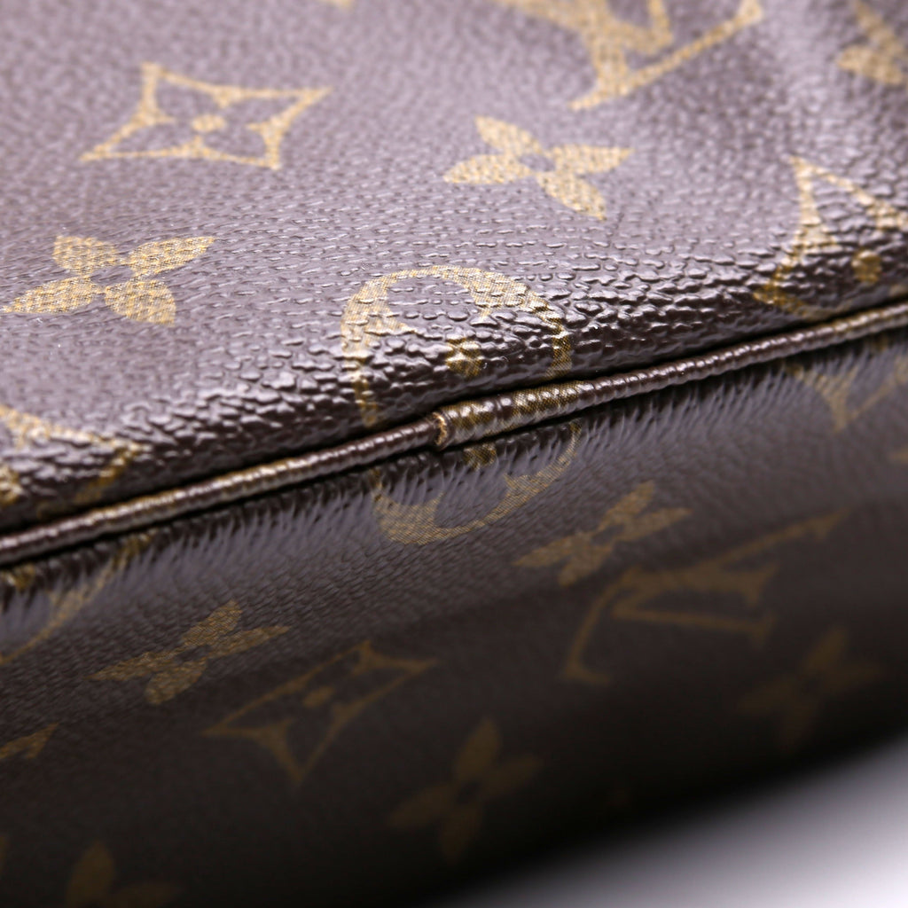 Trousse Toilette 28 Monogram