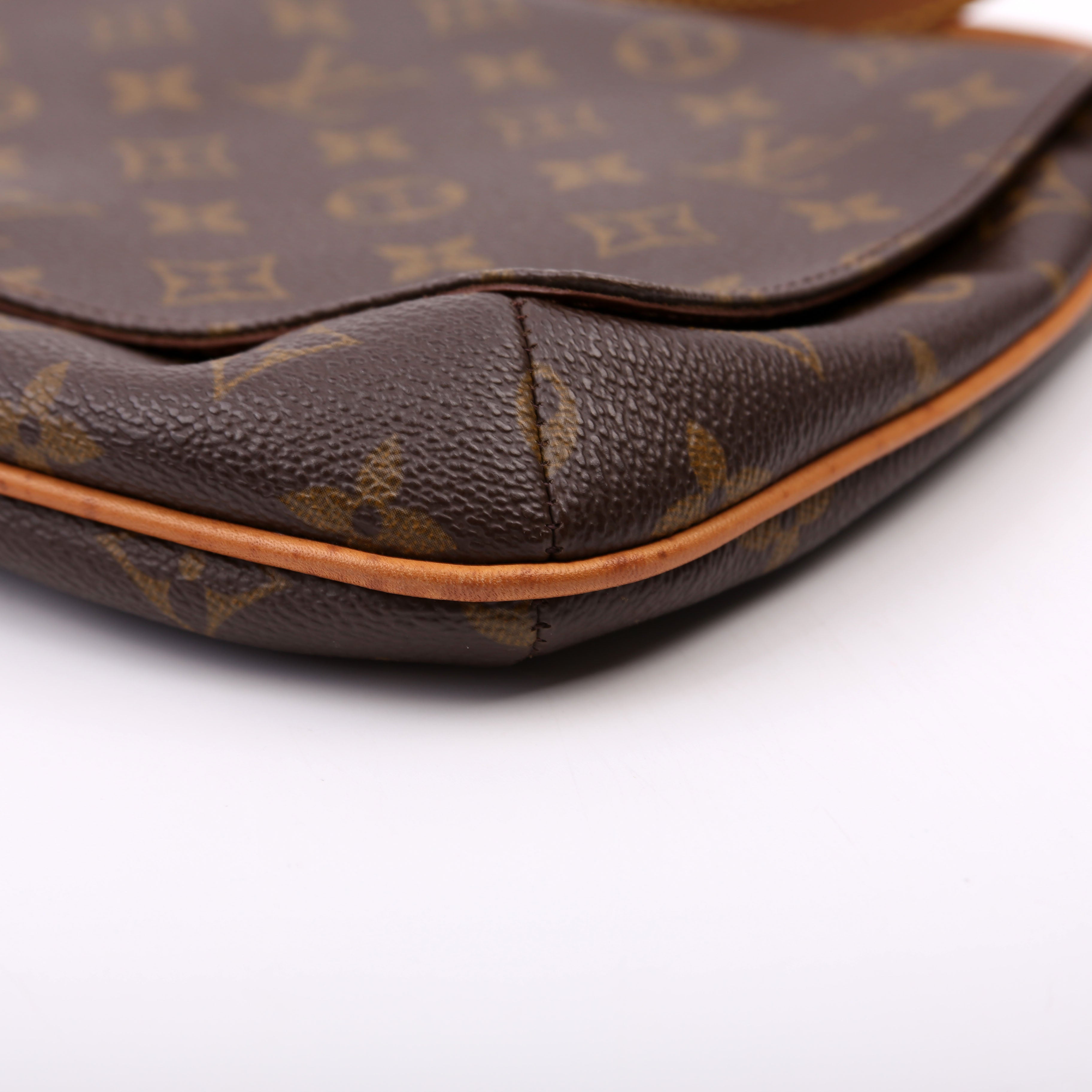 Musette Tango Long Monogram