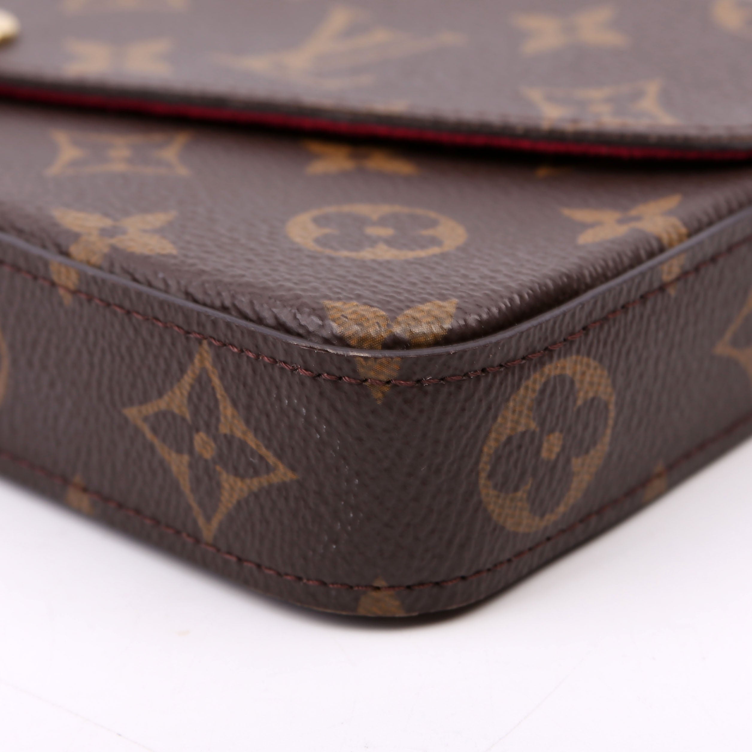 Pochette Felicie Monogram