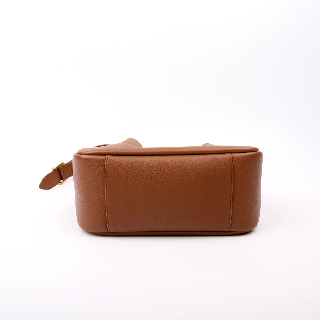 713938 Le A 7 Supple Small Hobo Brown