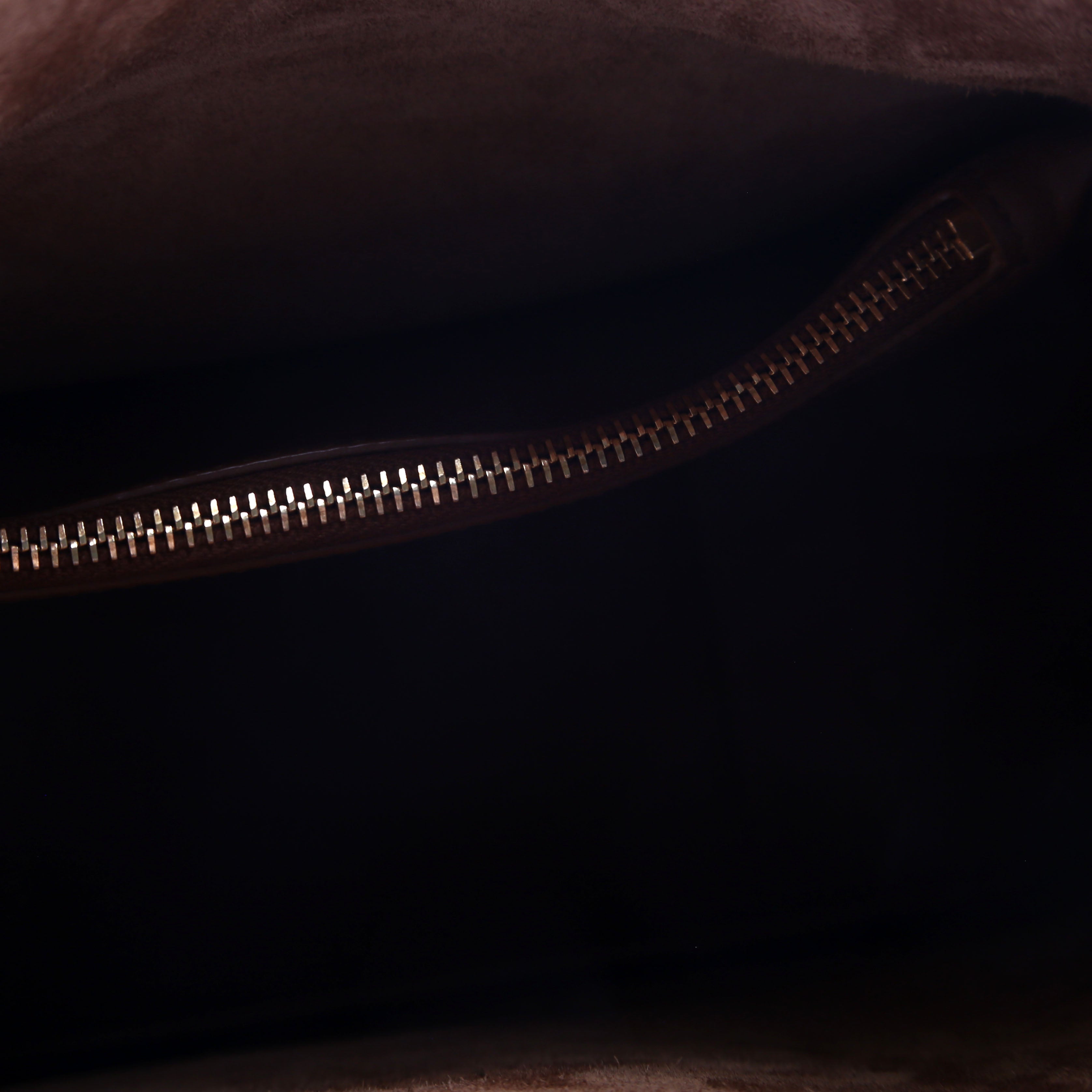713938 Le A 7 Supple Small Hobo Brown