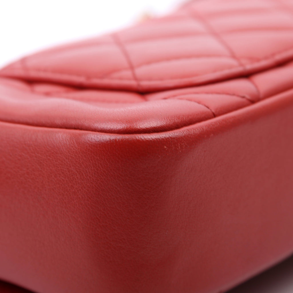Vintage Flap Bag Medium Lambskin 20M Red