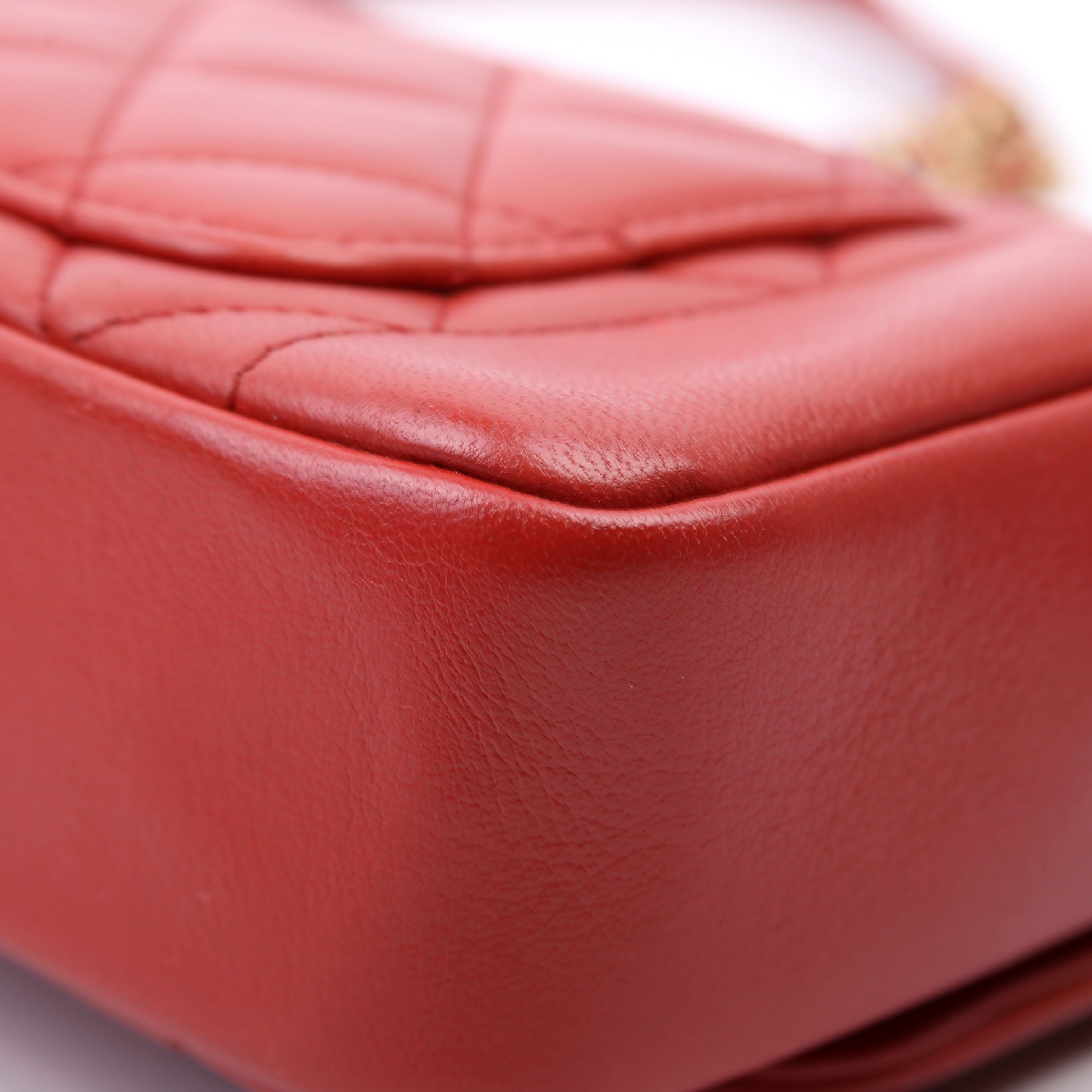Vintage Flap Bag Medium Lambskin 20M Red