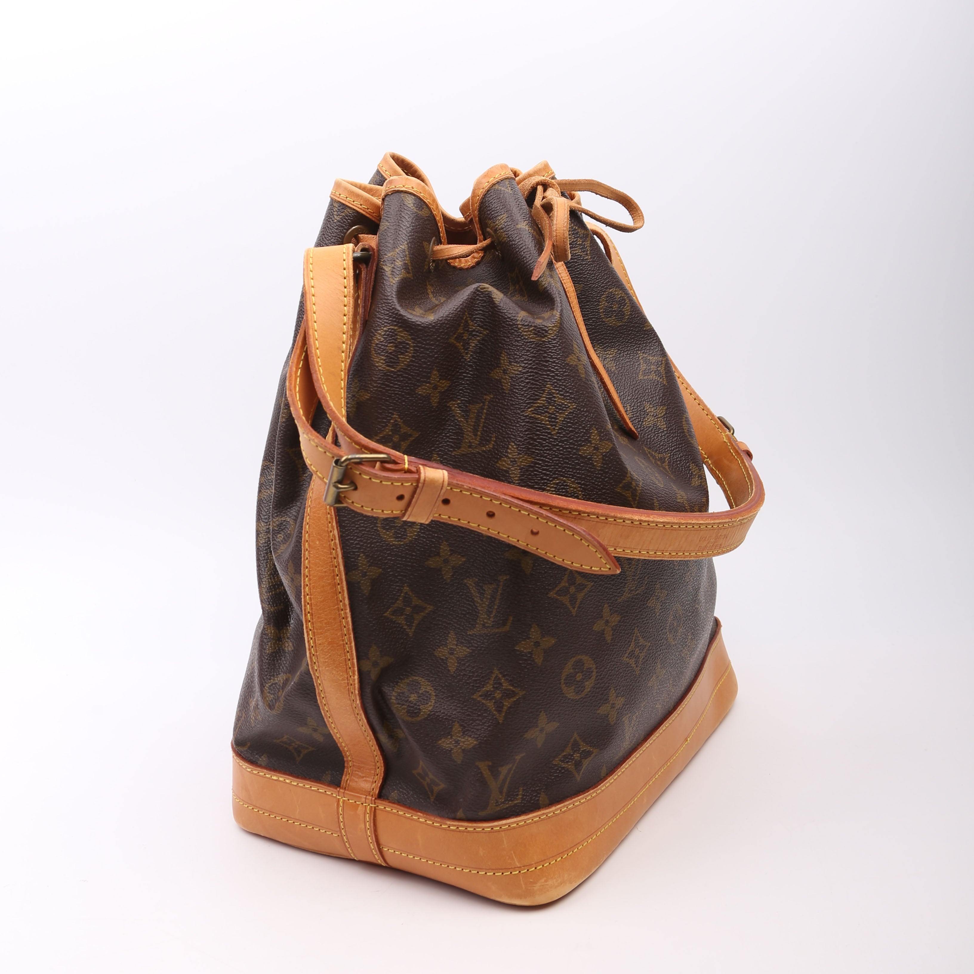 Noe Monogram Vintage