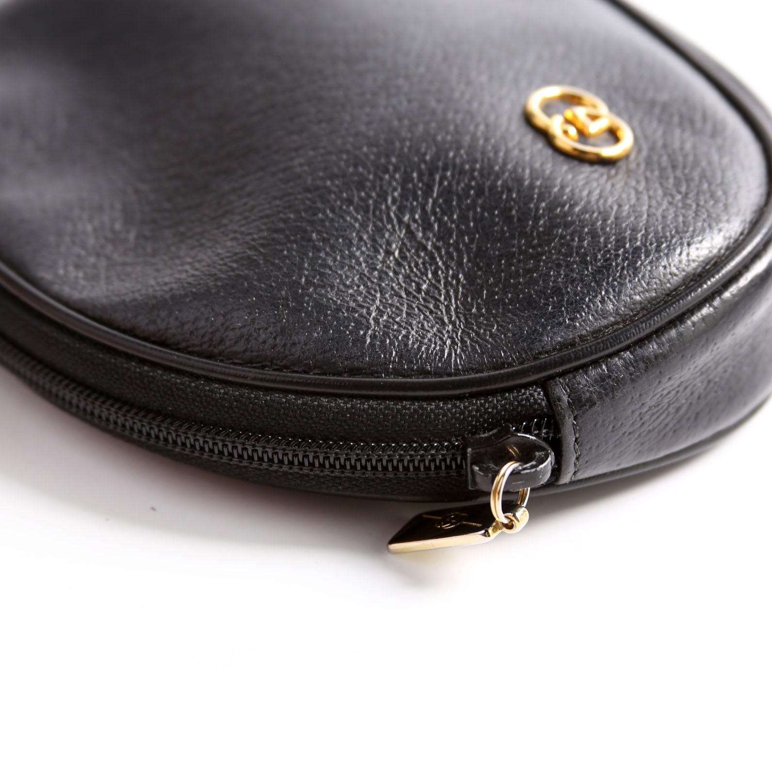039-004 GG Zip Pouch Leather Vintage Black