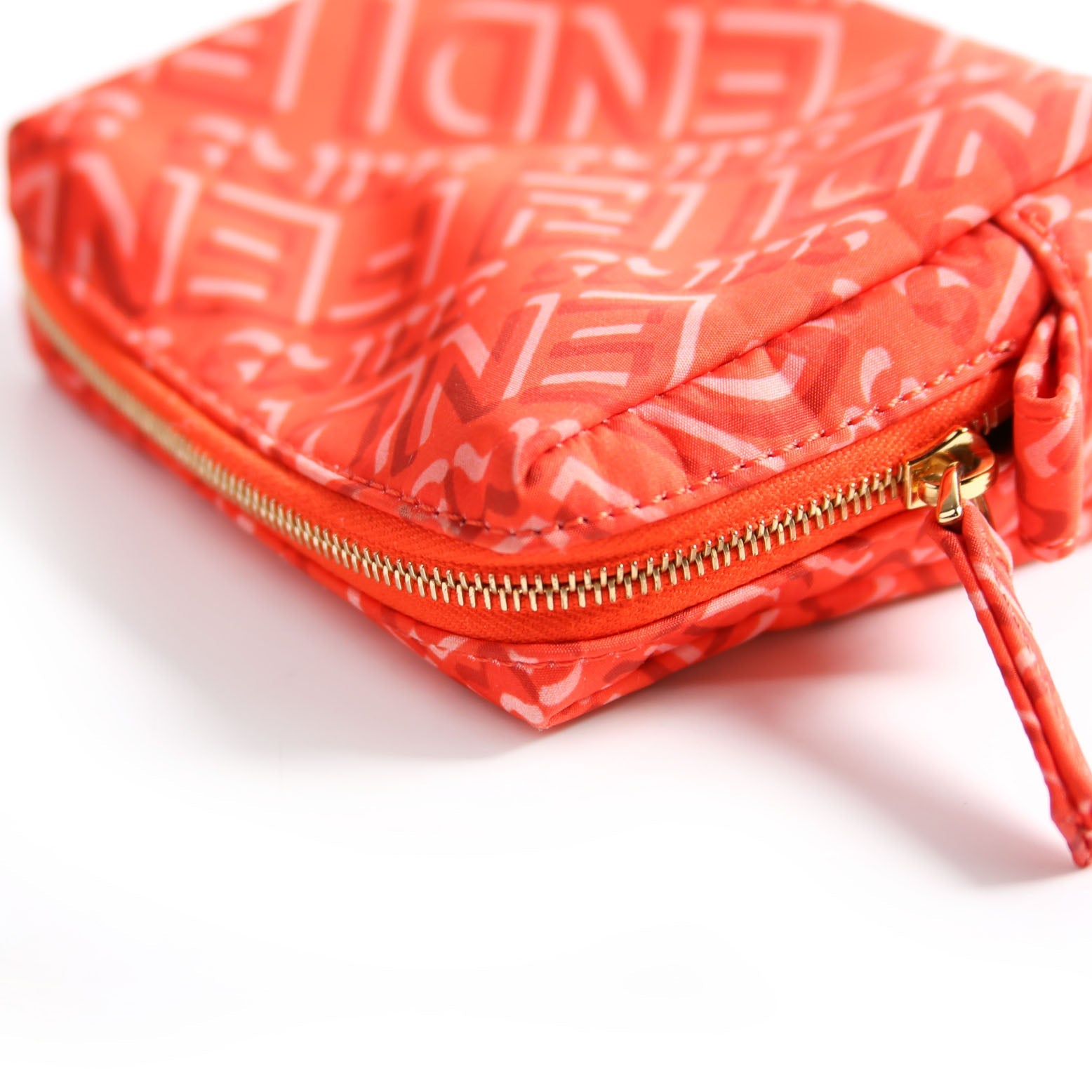 8N0179 X Skims Nylon Trapezoid Beauty Pouch Mini Red