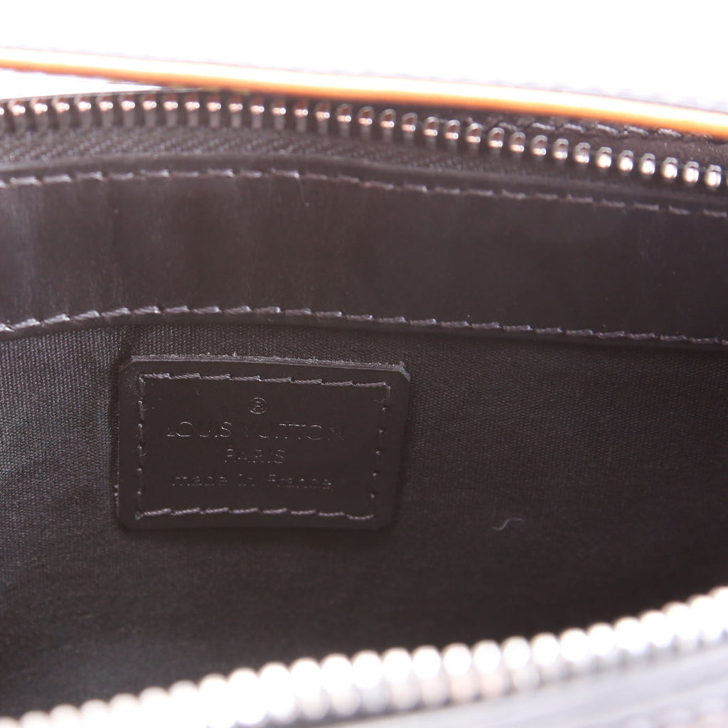 hold Fowler Monogram Matte Leather Gray
