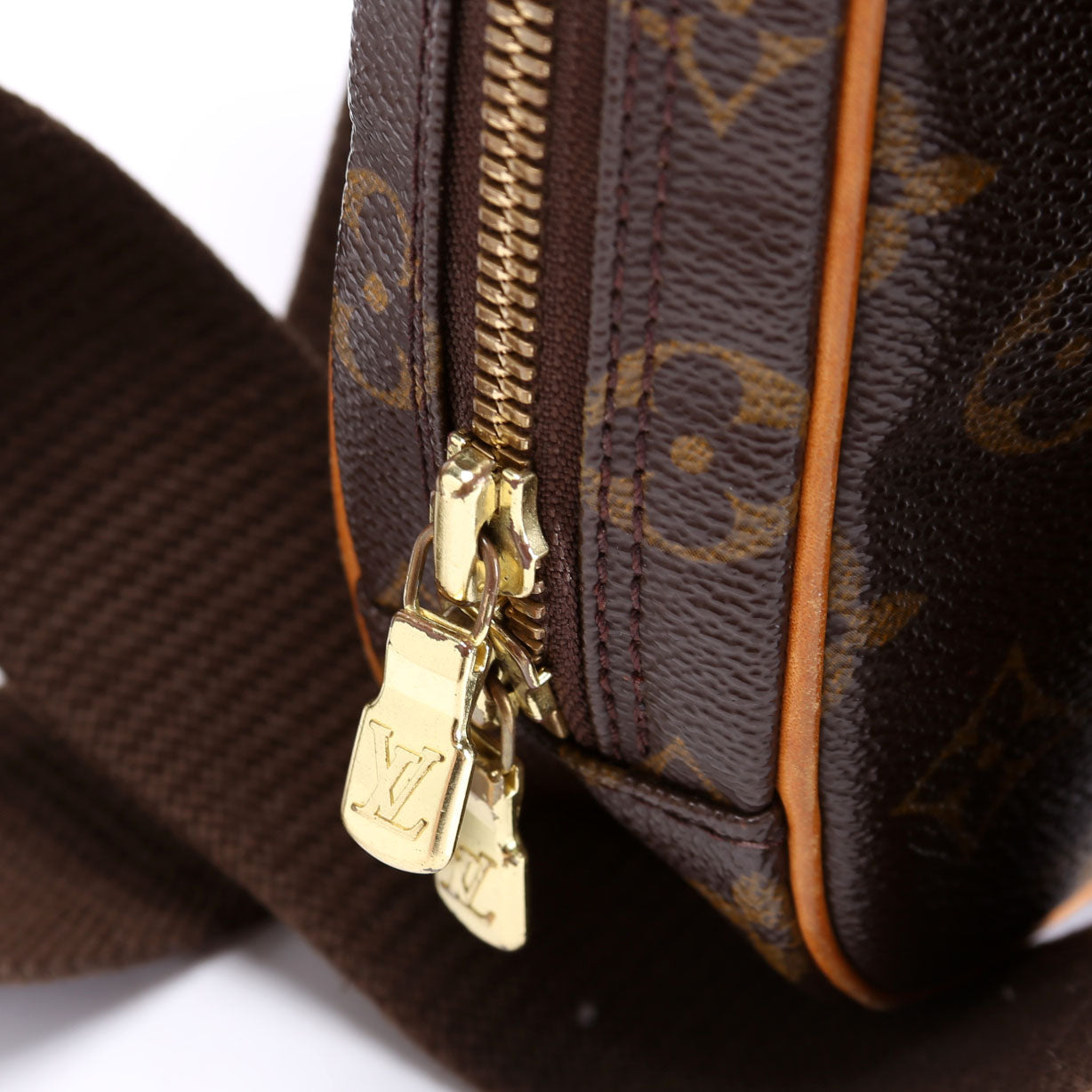 Pochette Gange Monogram