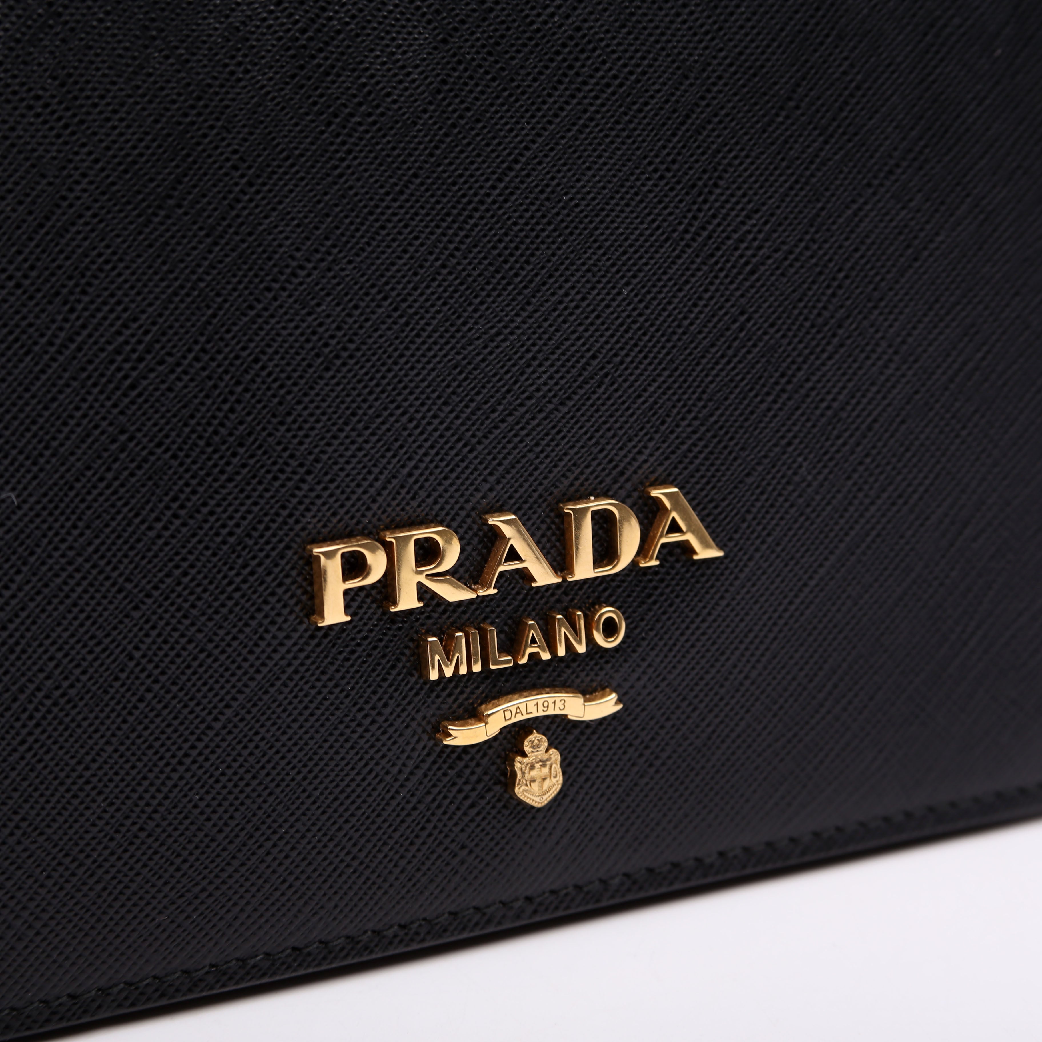 1BD133 Saffiano Chain Crossbody Black