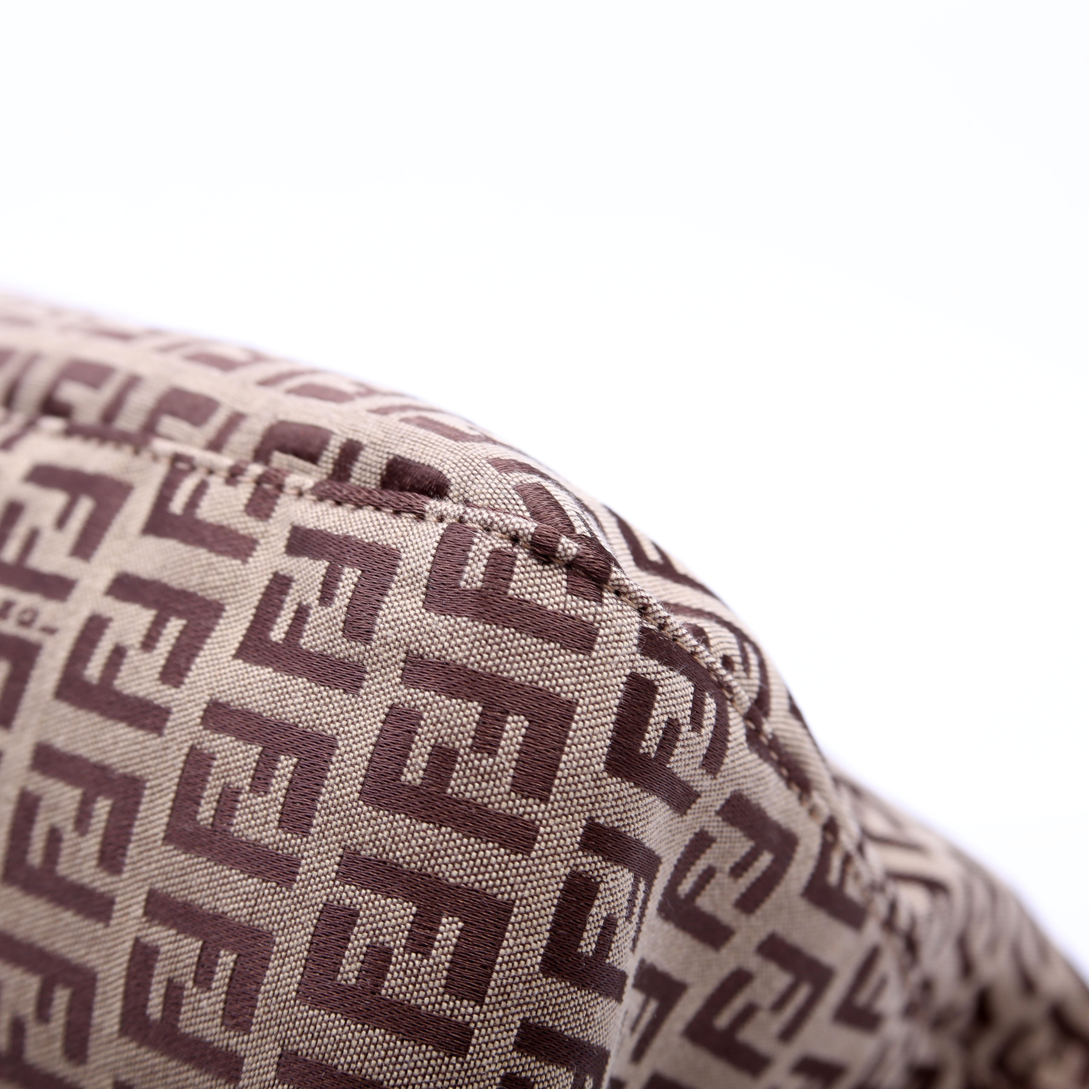 8BR001 Mama Forever Zucchino Fabric