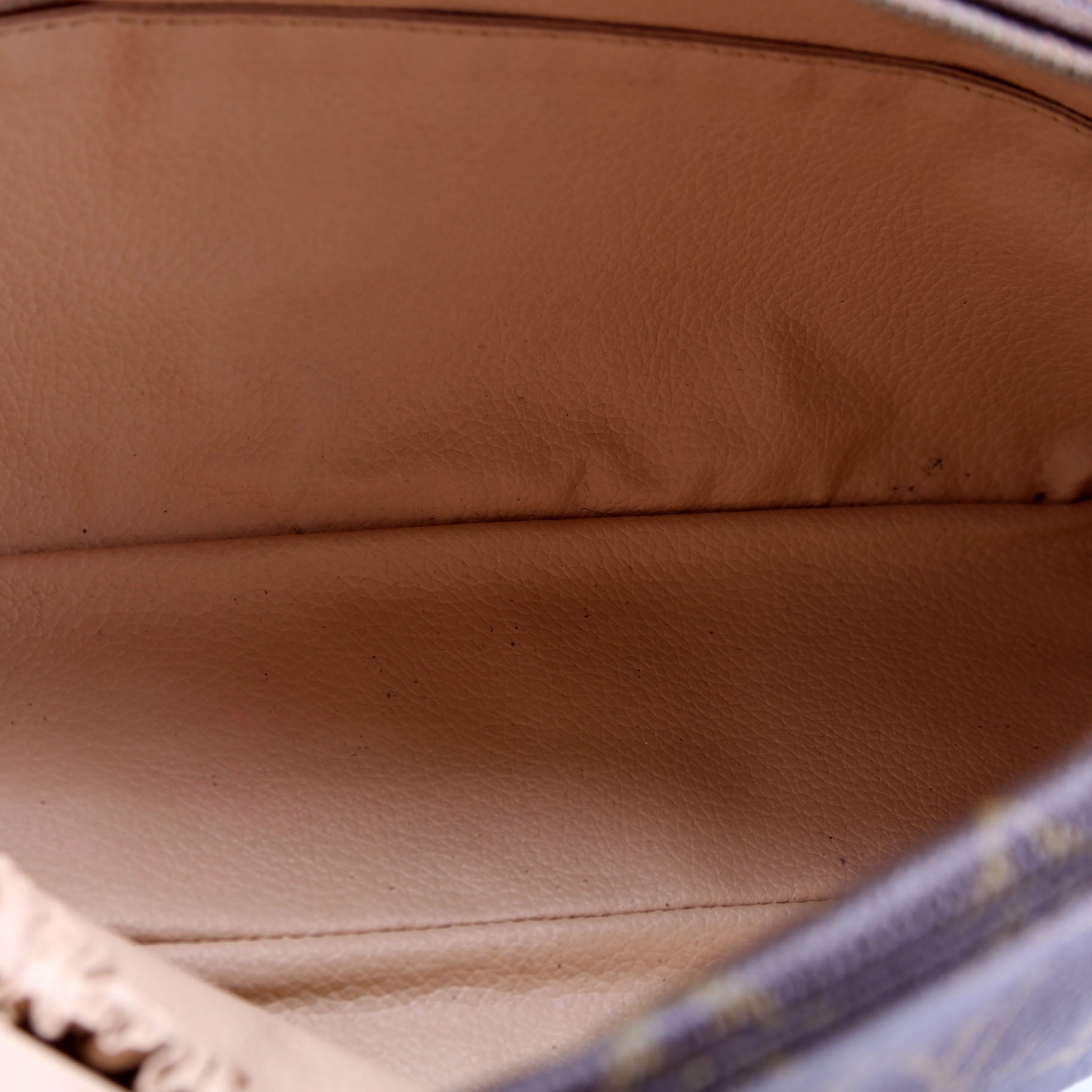 Trousse Toilette 28 Monogram