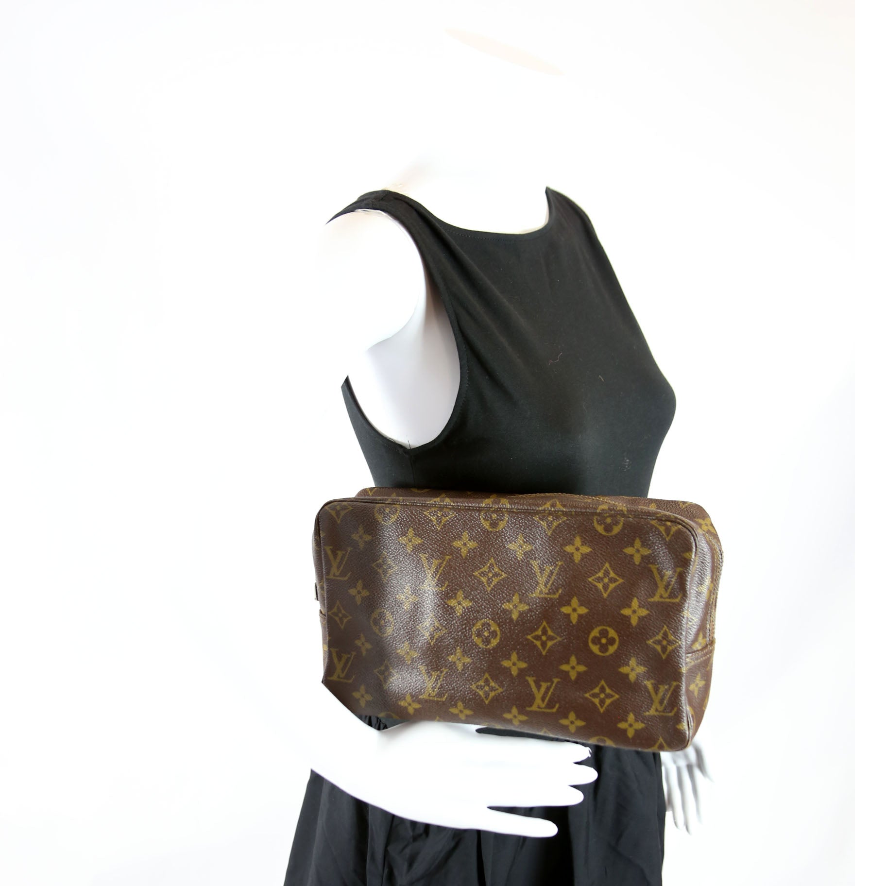 Trousse Toilette 28 Monogram
