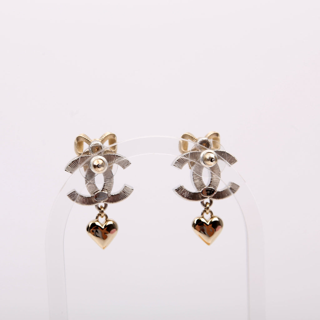 CC Strass Bow Heart Drop Stud Earrings