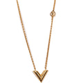 Essential V Necklace