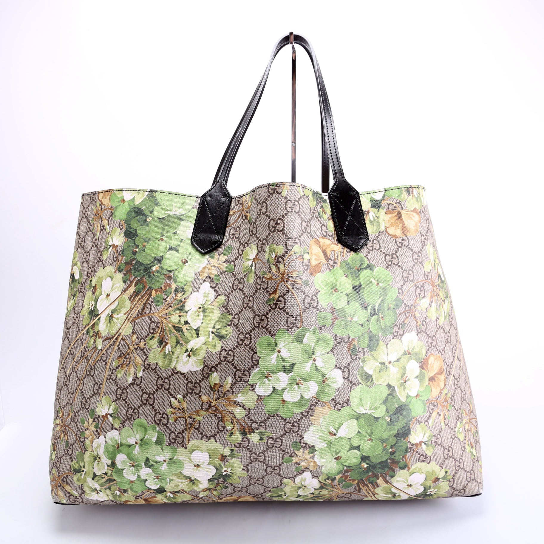 368568 GG Blooms Reverse Medium Tote Beige/Green/Black