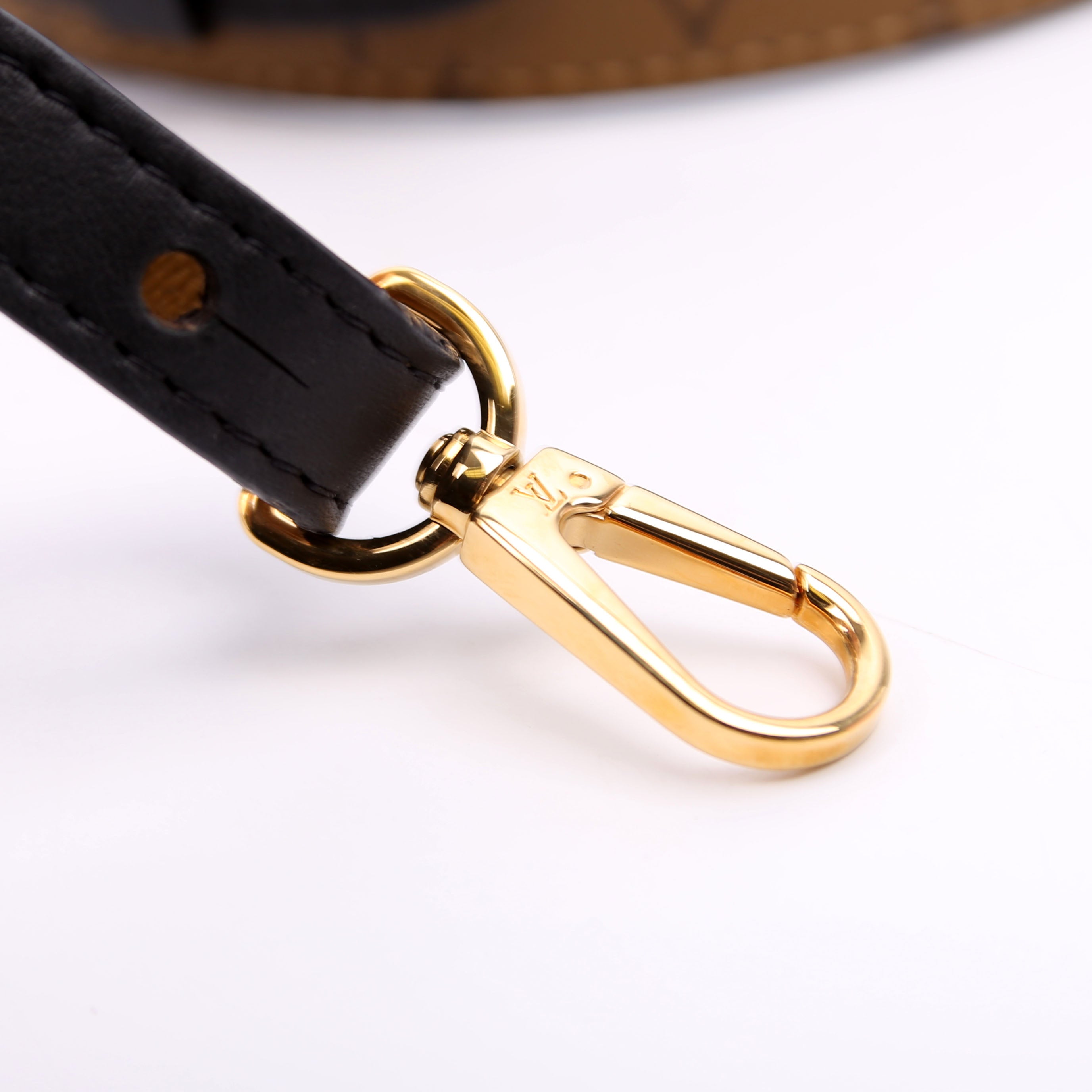 Bandouliere XL Reverse Monogram Strap Black
