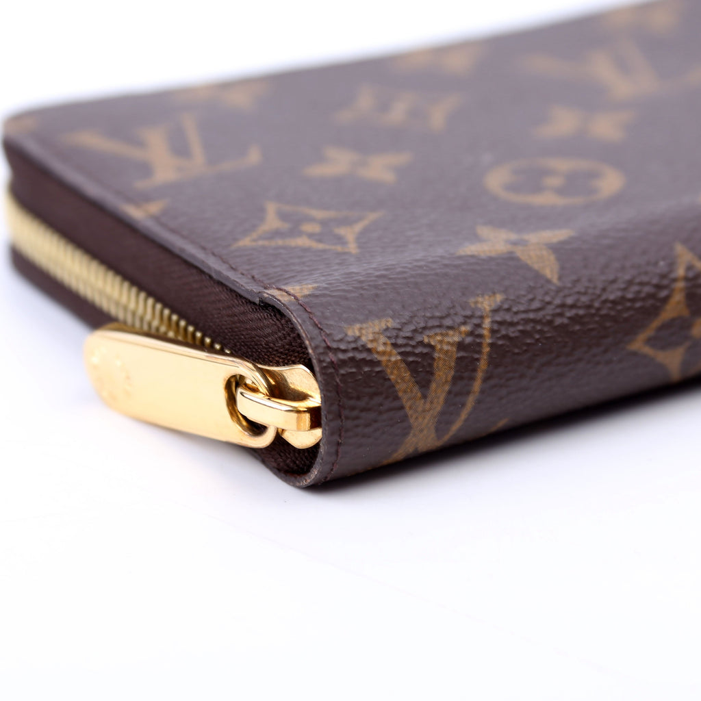 Zippy Wallet Monogram