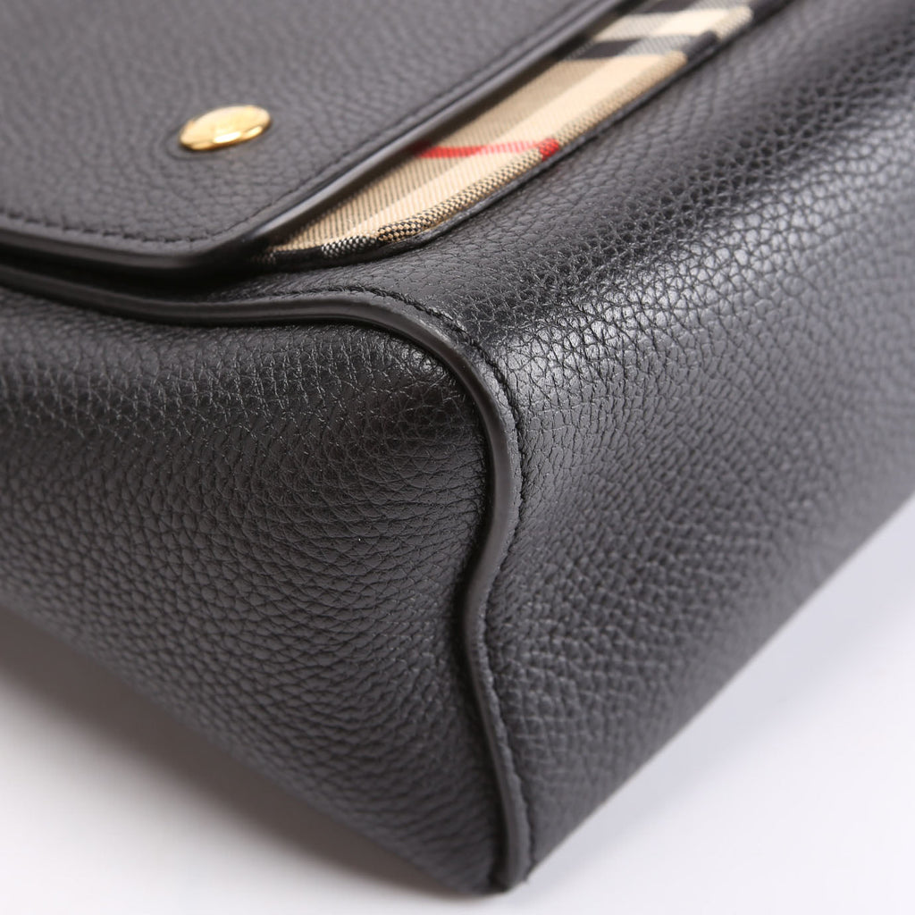 Vintage Check Note Crossbody Bag Black