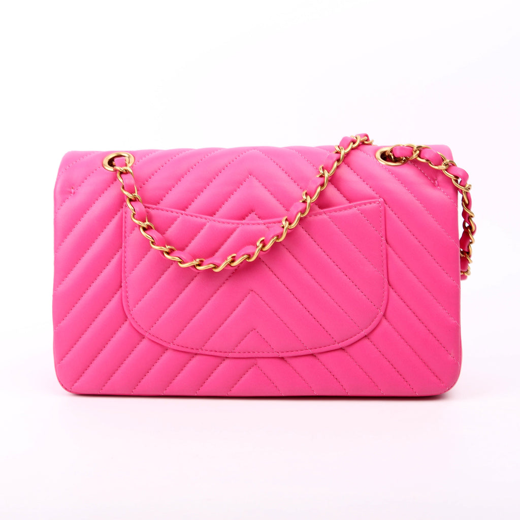 Classic Flap Medium Chevron Lambskin 21M Pink