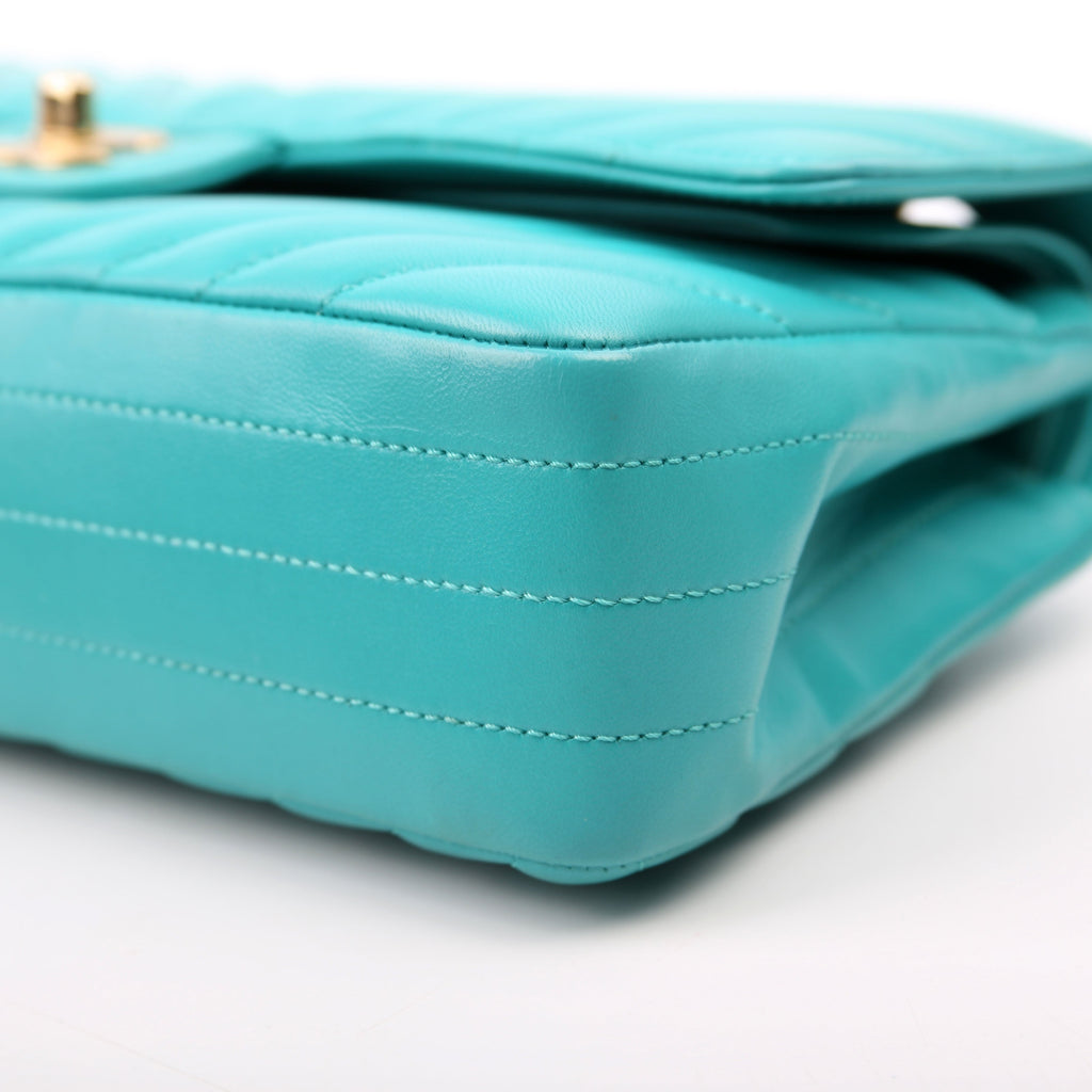 Classic Flap Medium Chevron Lambskin 23M Teal
