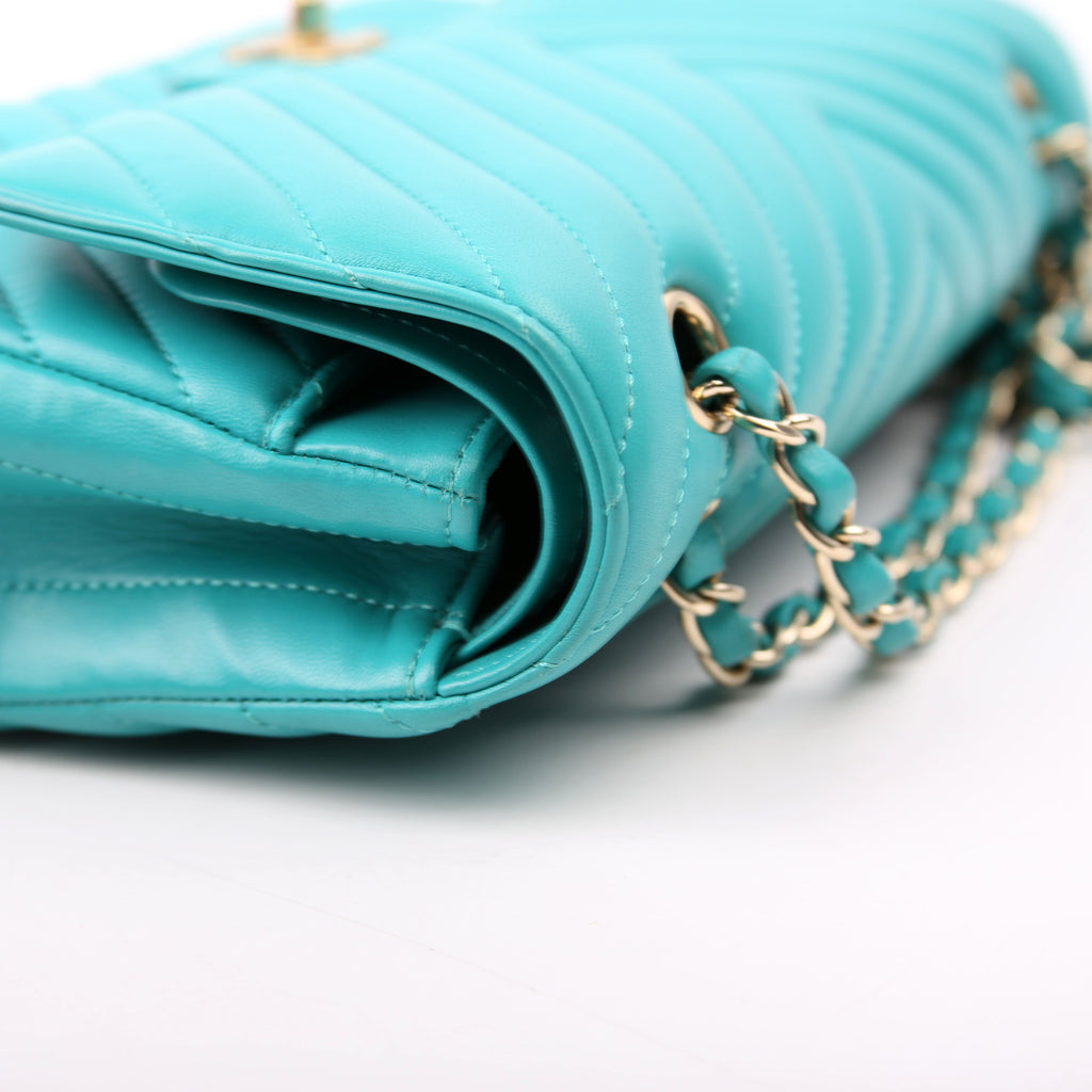 Classic Flap Medium Chevron Lambskin 23M Teal