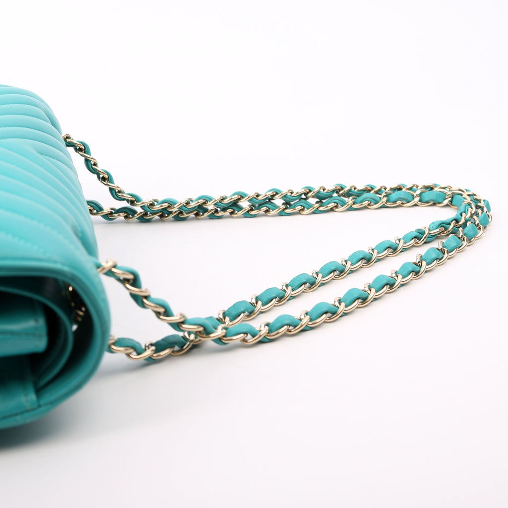 Classic Flap Medium Chevron Lambskin 23M Teal