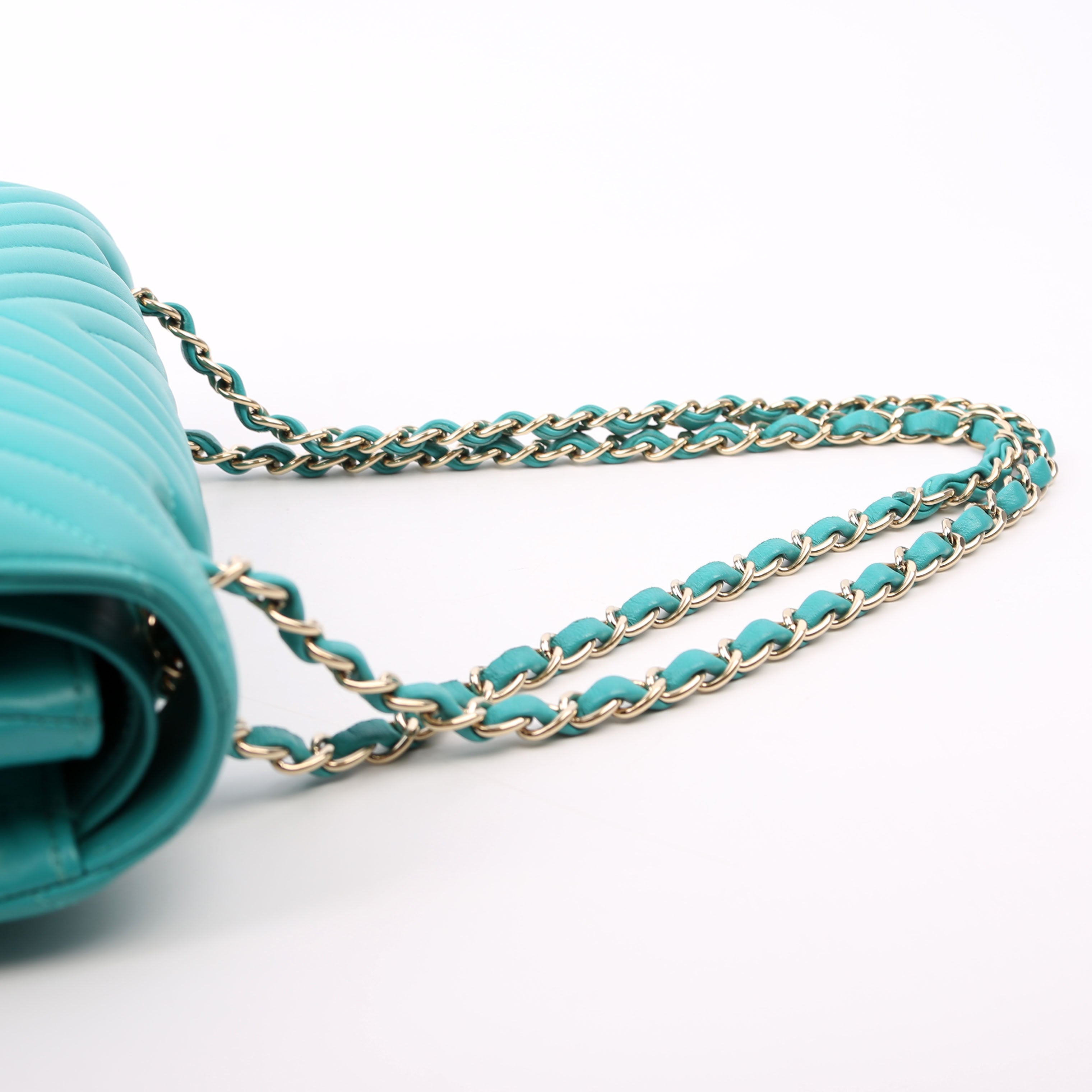 Classic Flap Medium Chevron Lambskin 23M Teal