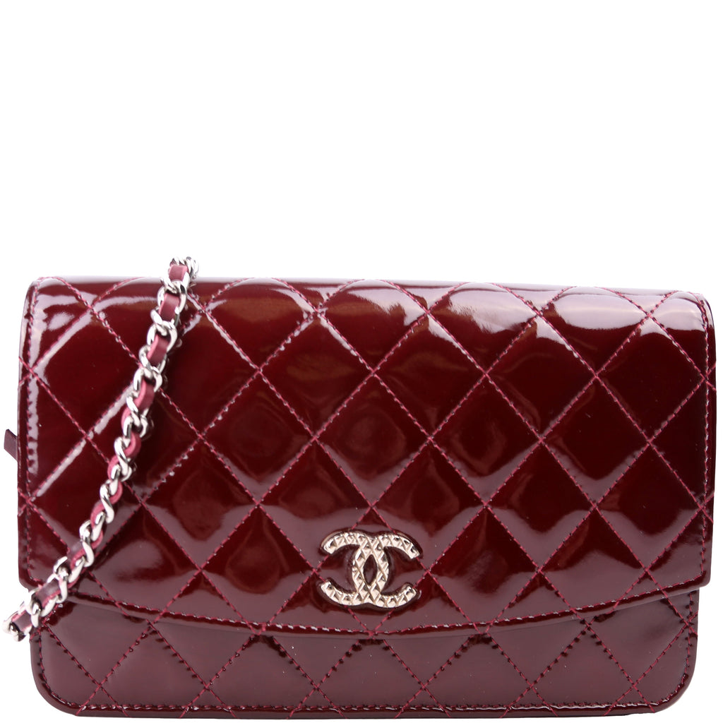 Classic Quilted Clutch Patent 18M Burgundy