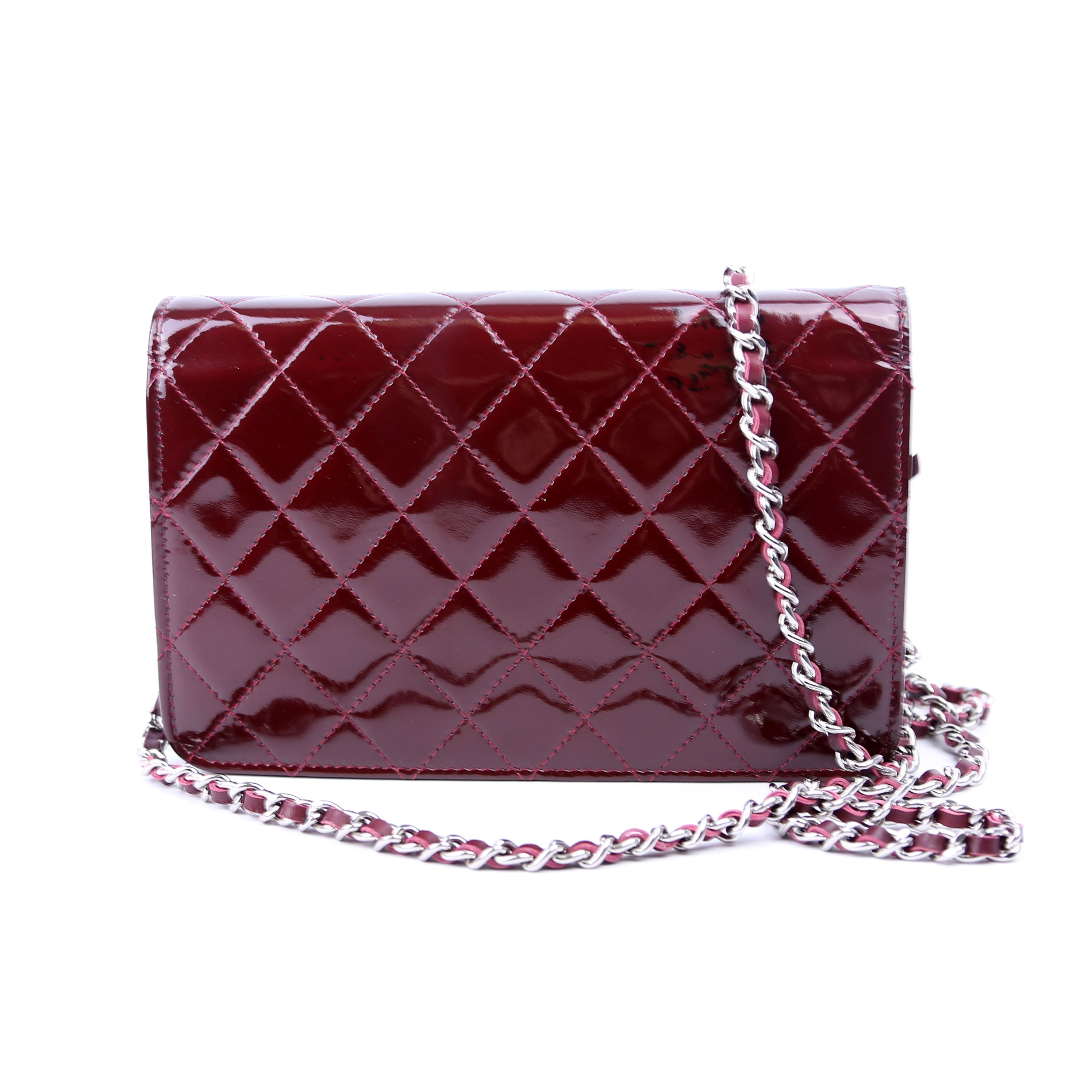 Classic Quilted Clutch Patent 18M Burgundy