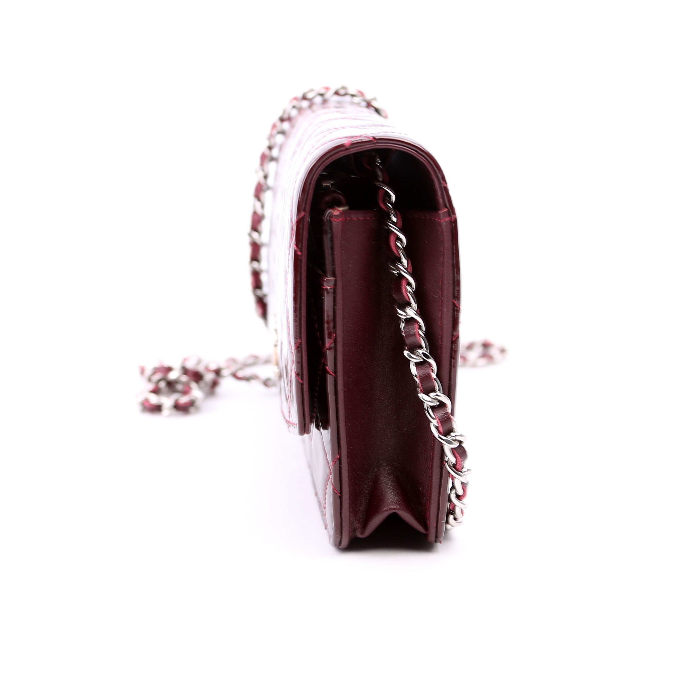 Classic Quilted Clutch Patent 18M Burgundy