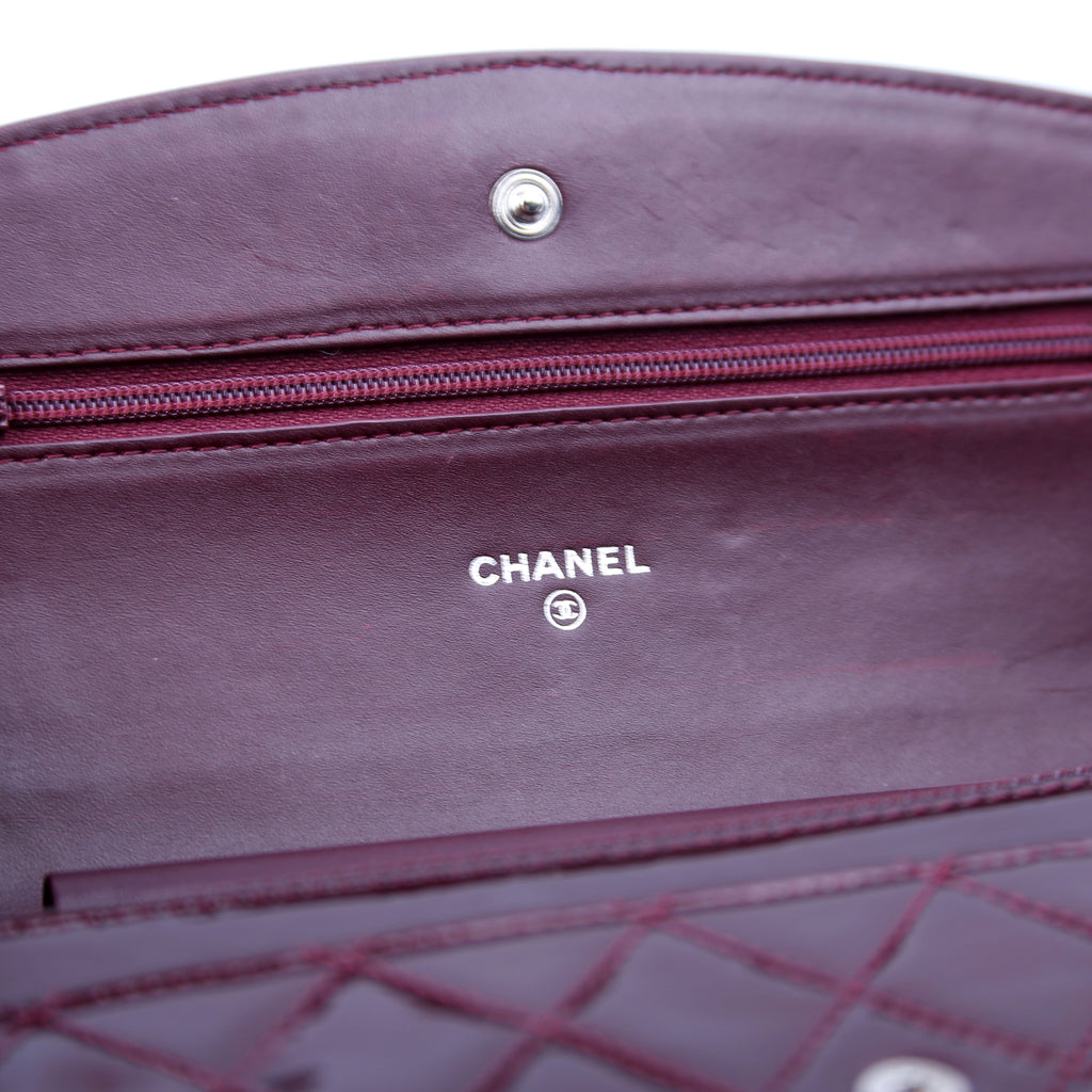 Classic Quilted Clutch Patent 18M Burgundy