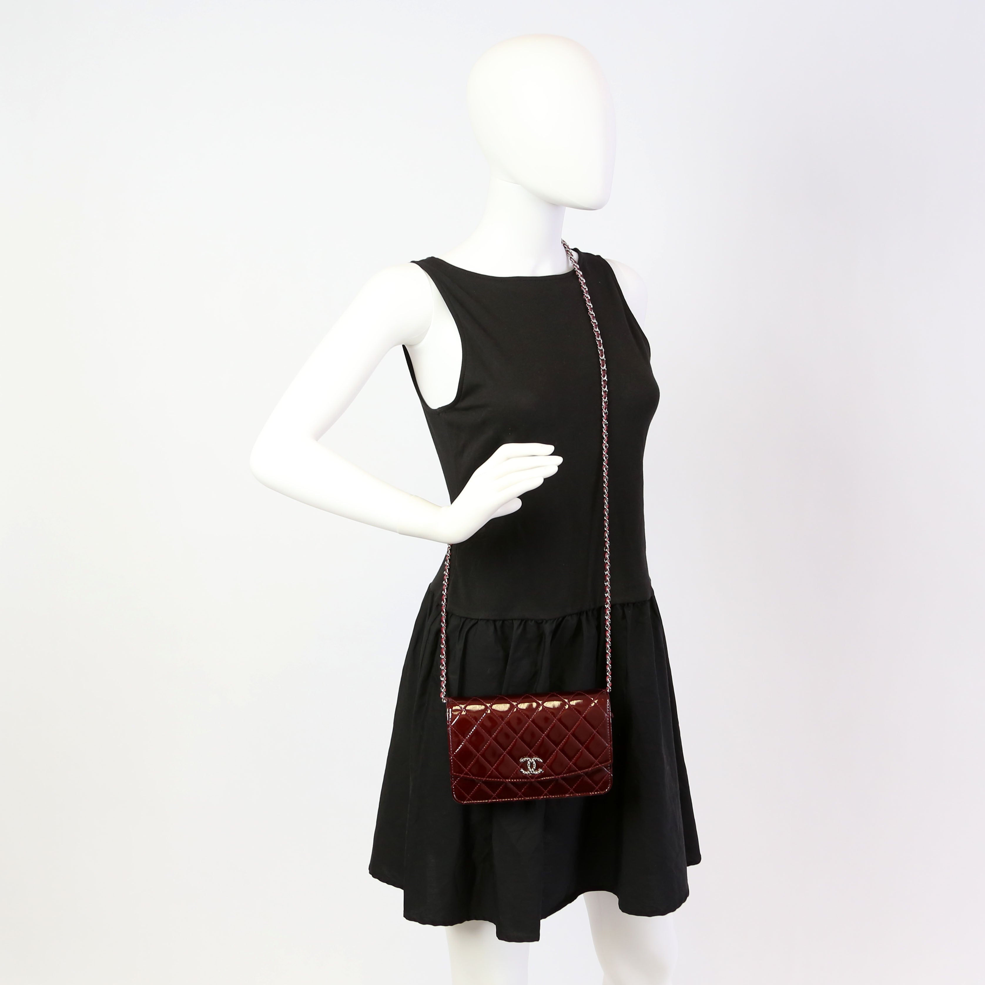 Classic Quilted Clutch Patent 18M Burgundy