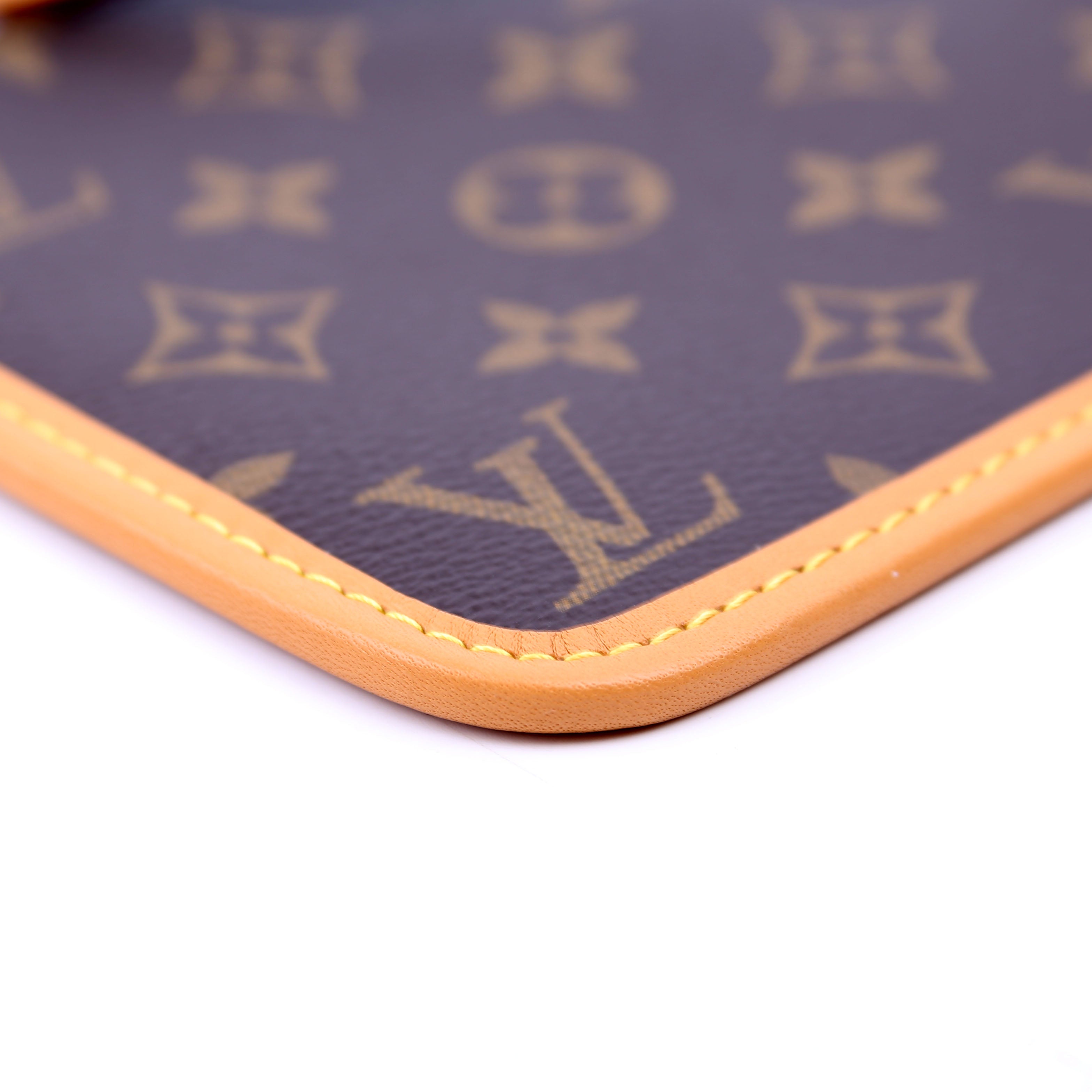 Pochette Only Carryall PM Monogram