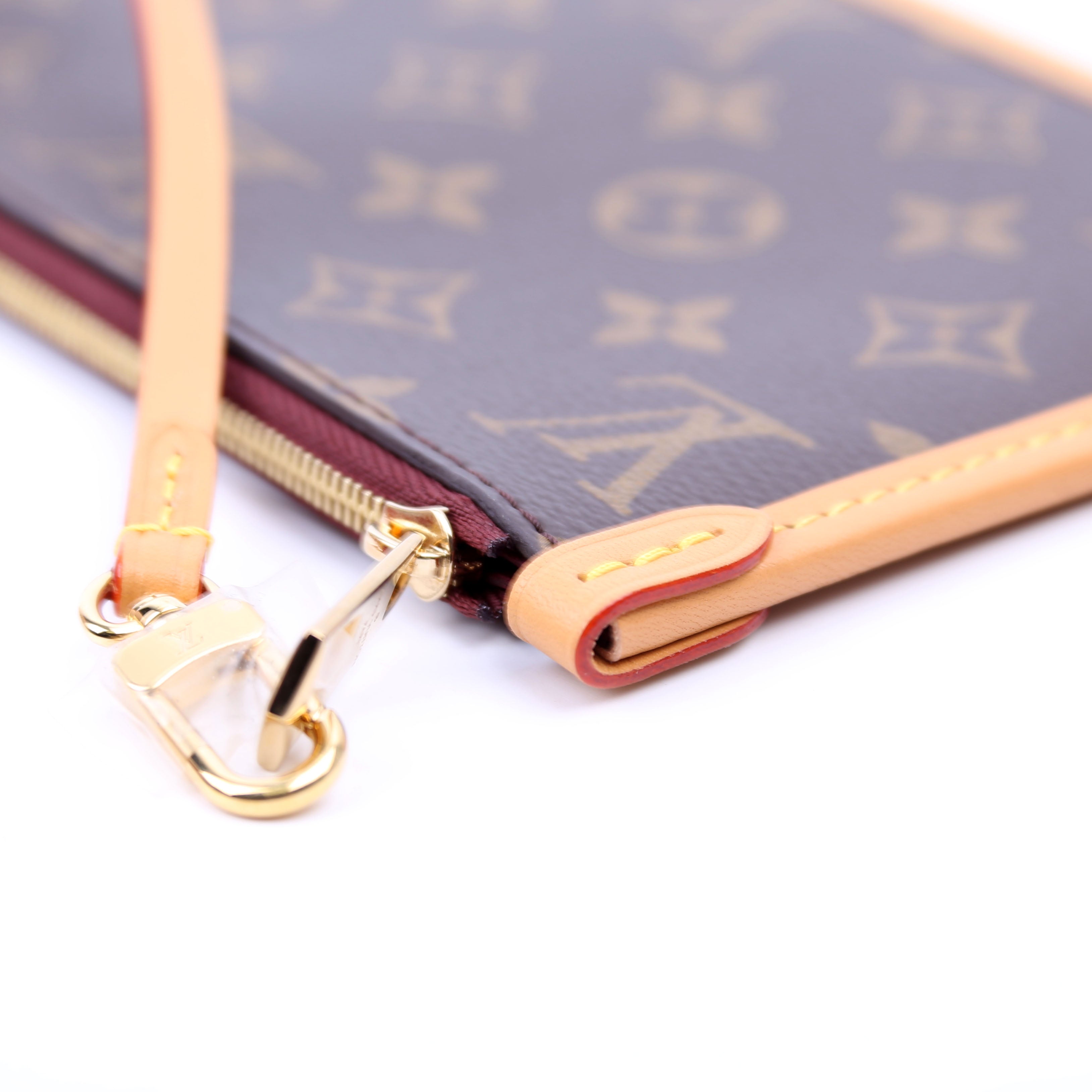 Pochette Only Carryall PM Monogram
