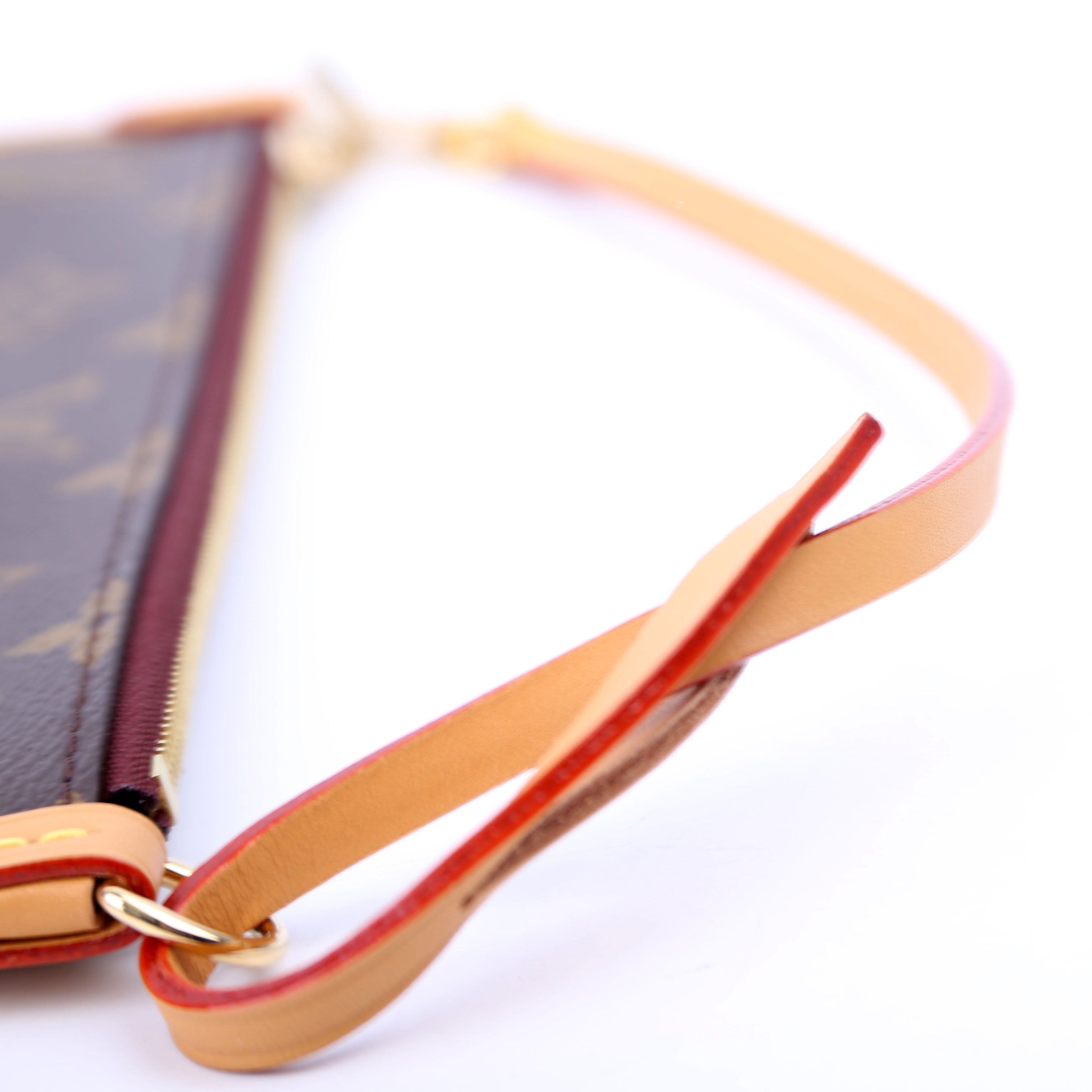 Pochette Only Carryall PM Monogram