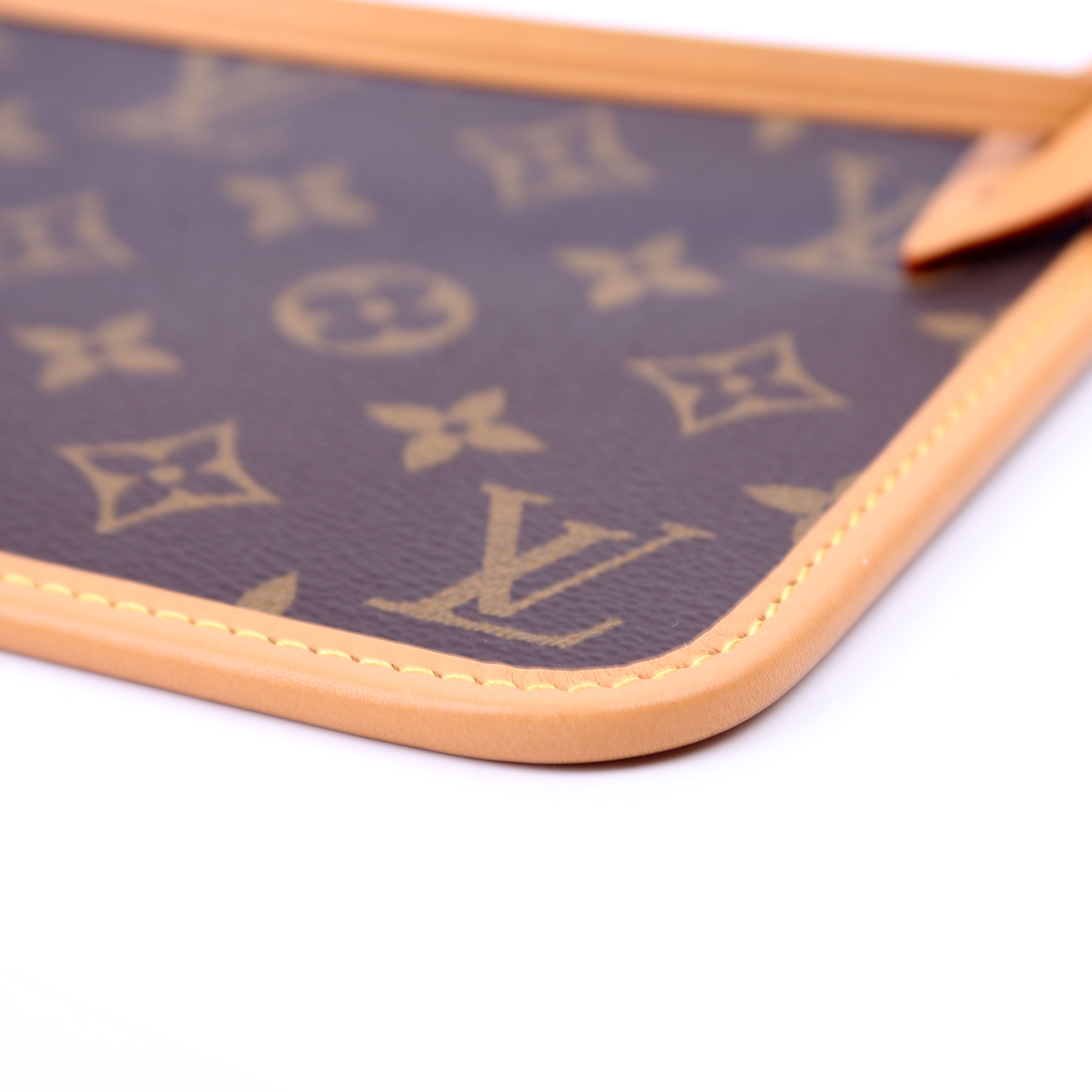 Pochette Only Carryall PM Monogram