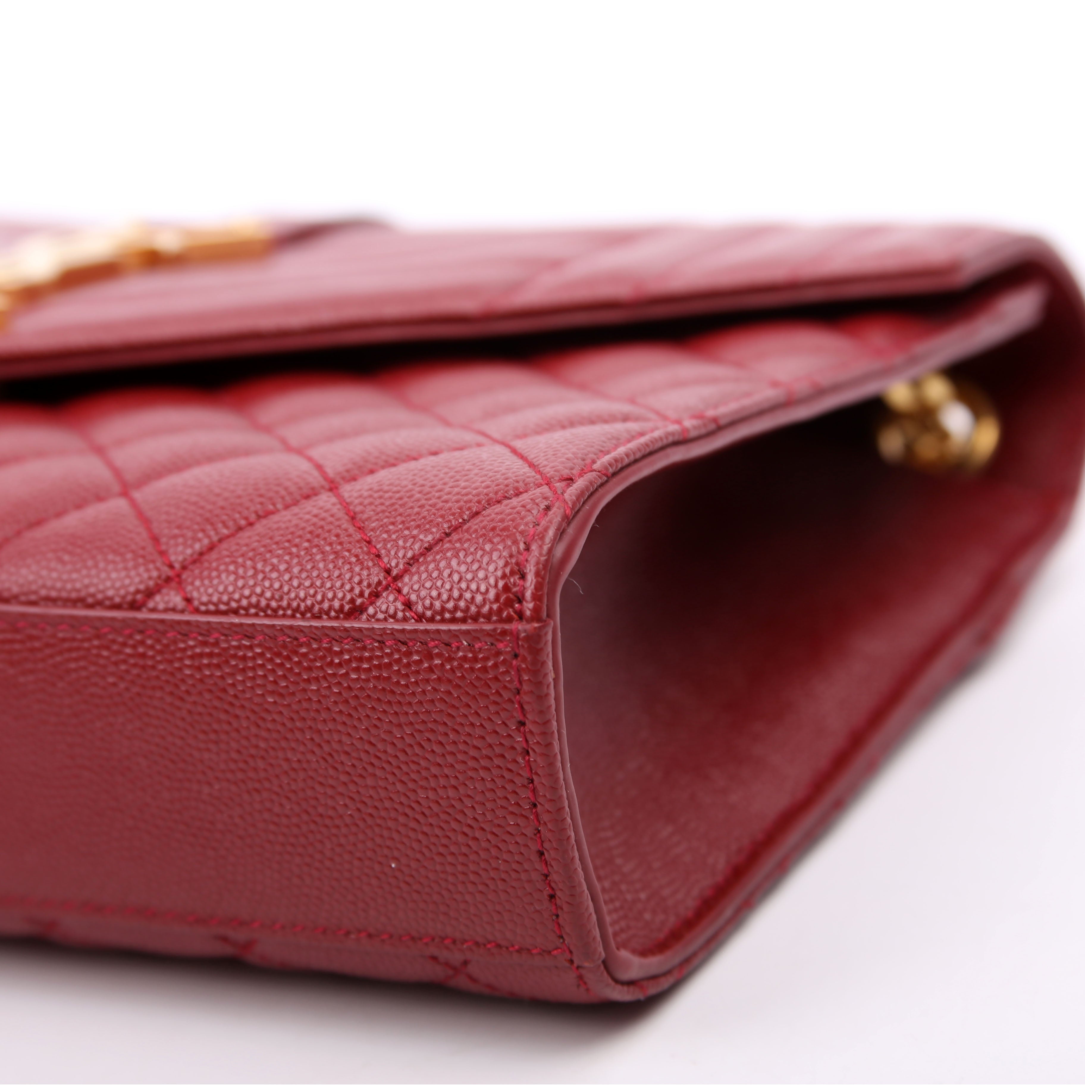 Envelope Medium Tri-Quilt Maroon