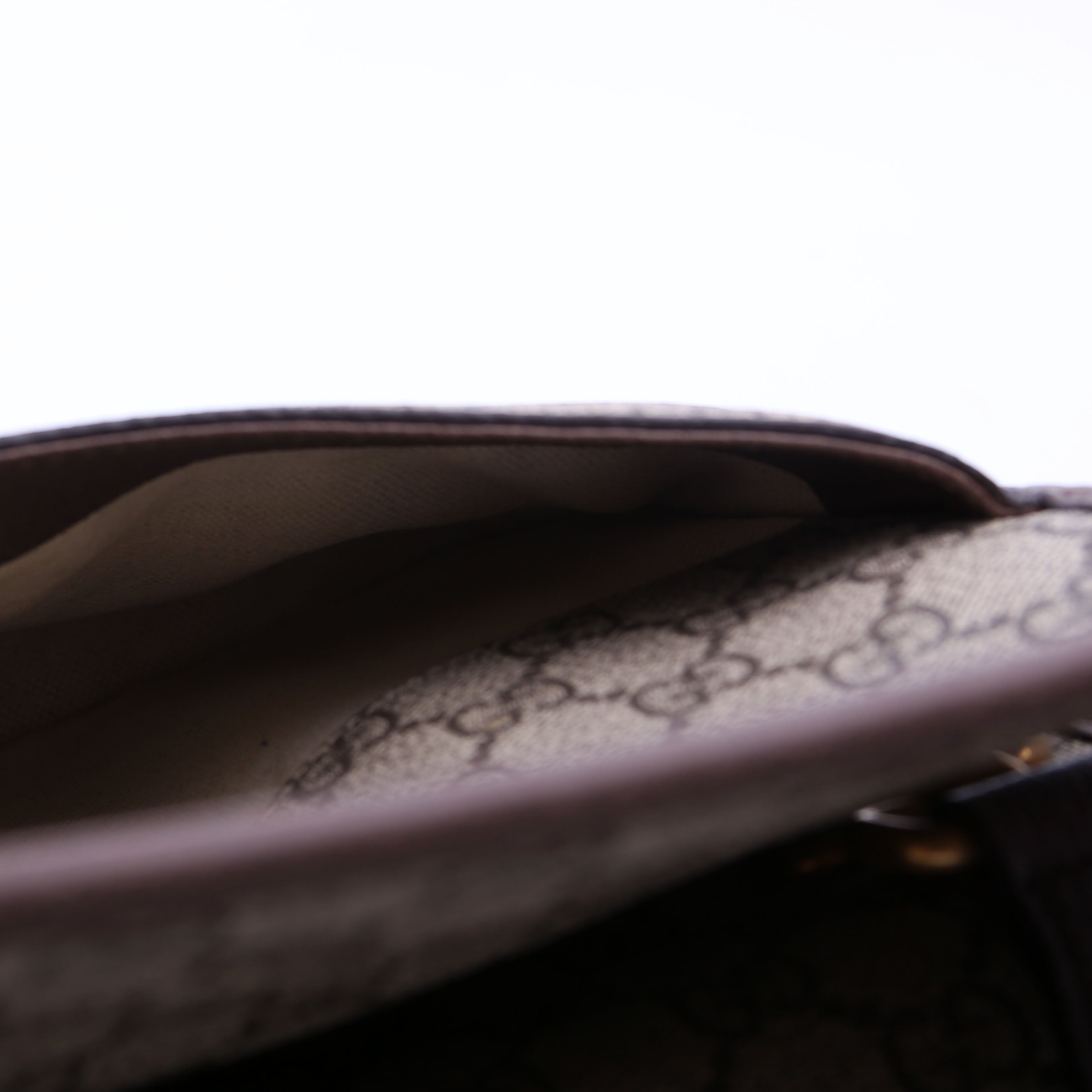 Gucci 501050 GG Supreme Neo Messenger Small Brown