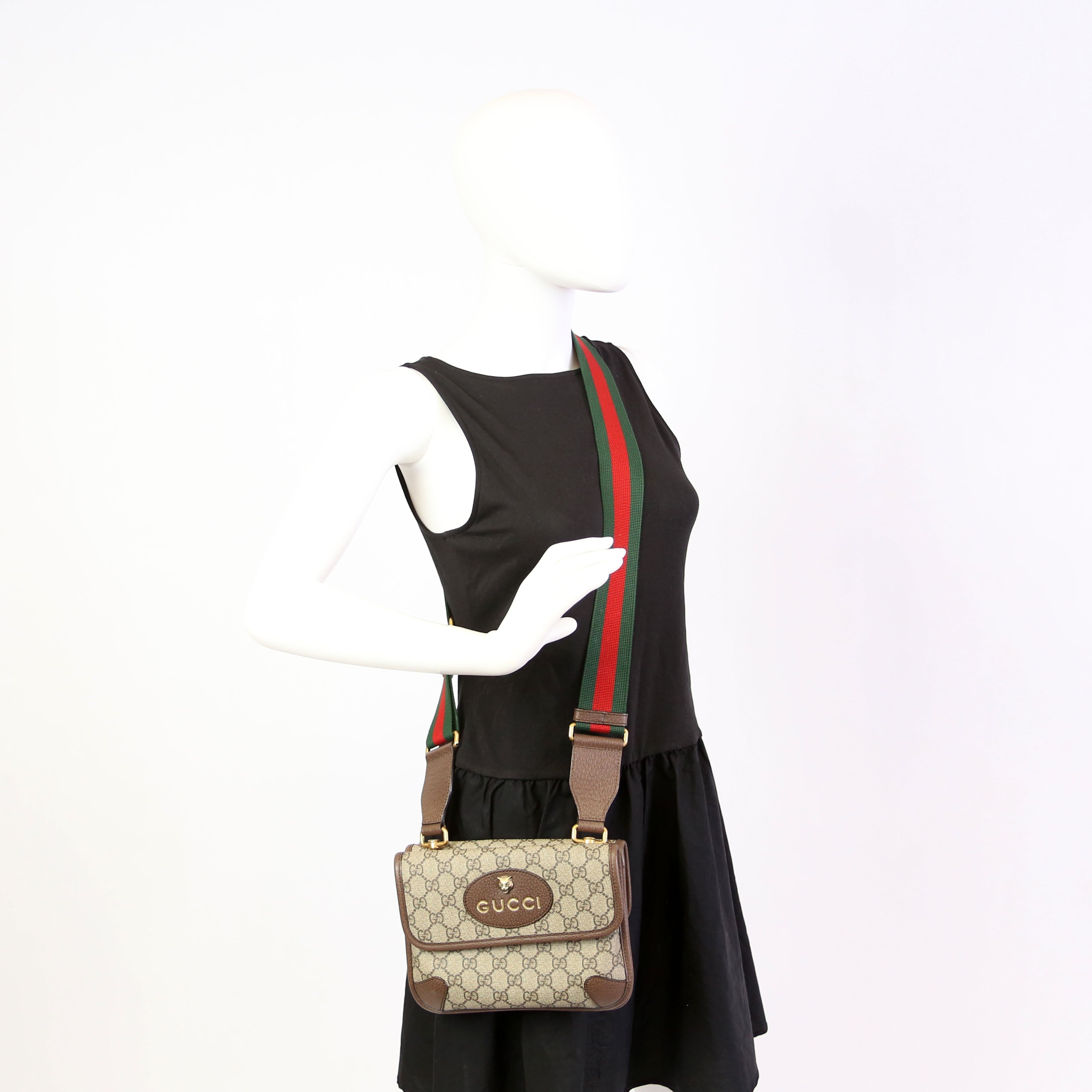 Gucci 501050 GG Supreme Neo Messenger Small Brown
