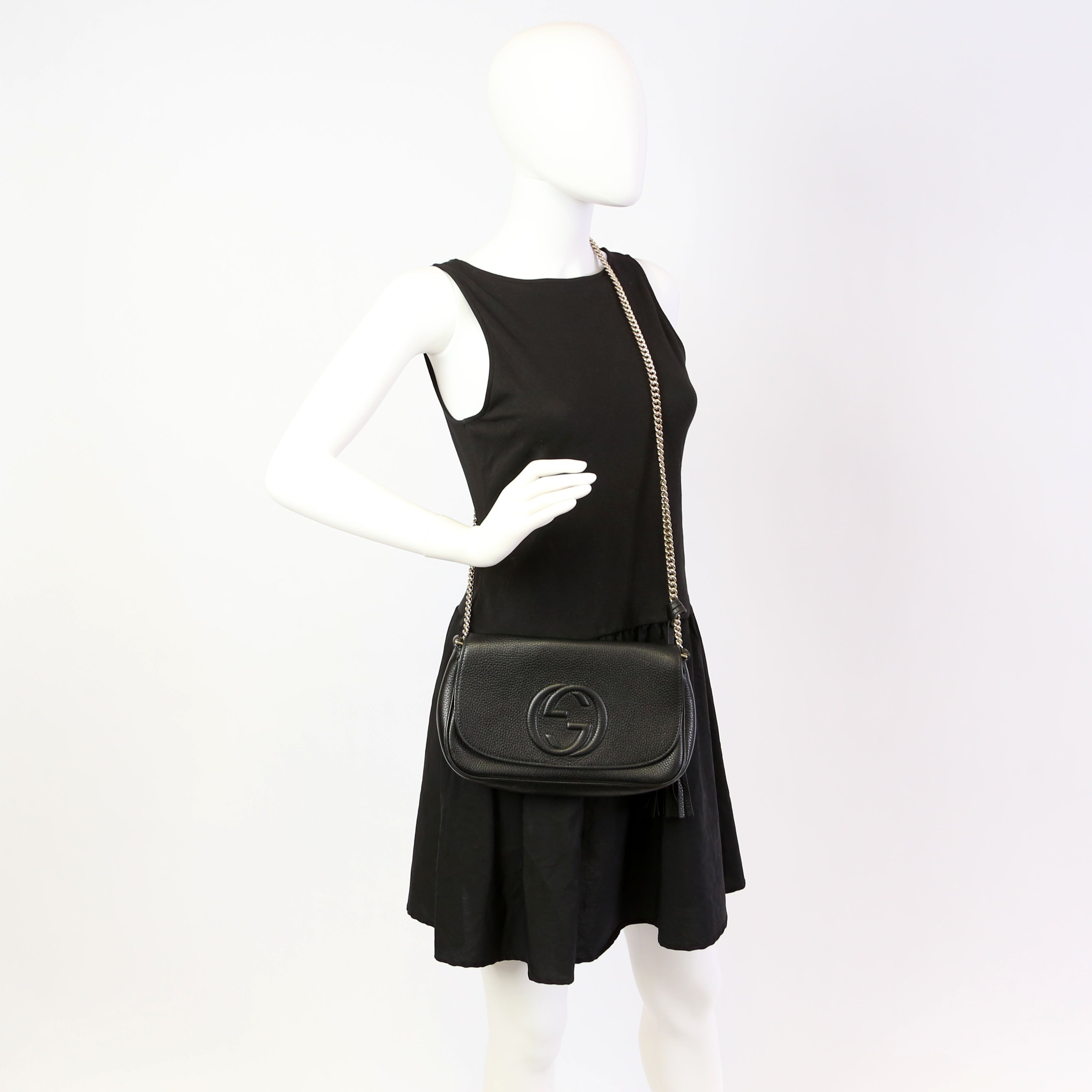 336752 Soho Chain Crossbody Medium Black