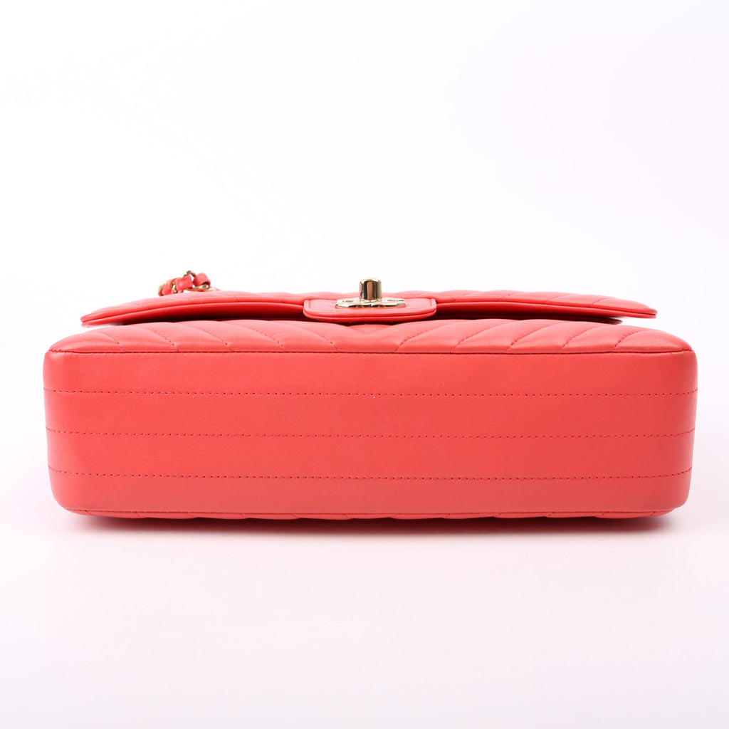 Classic Flap Medium Chevron Lambskin 27M Salmon