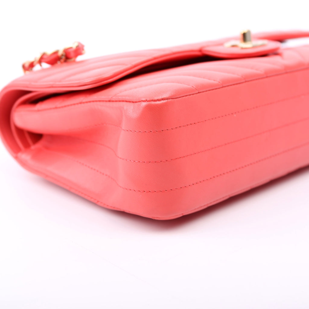Classic Flap Medium Chevron Lambskin 27M Salmon
