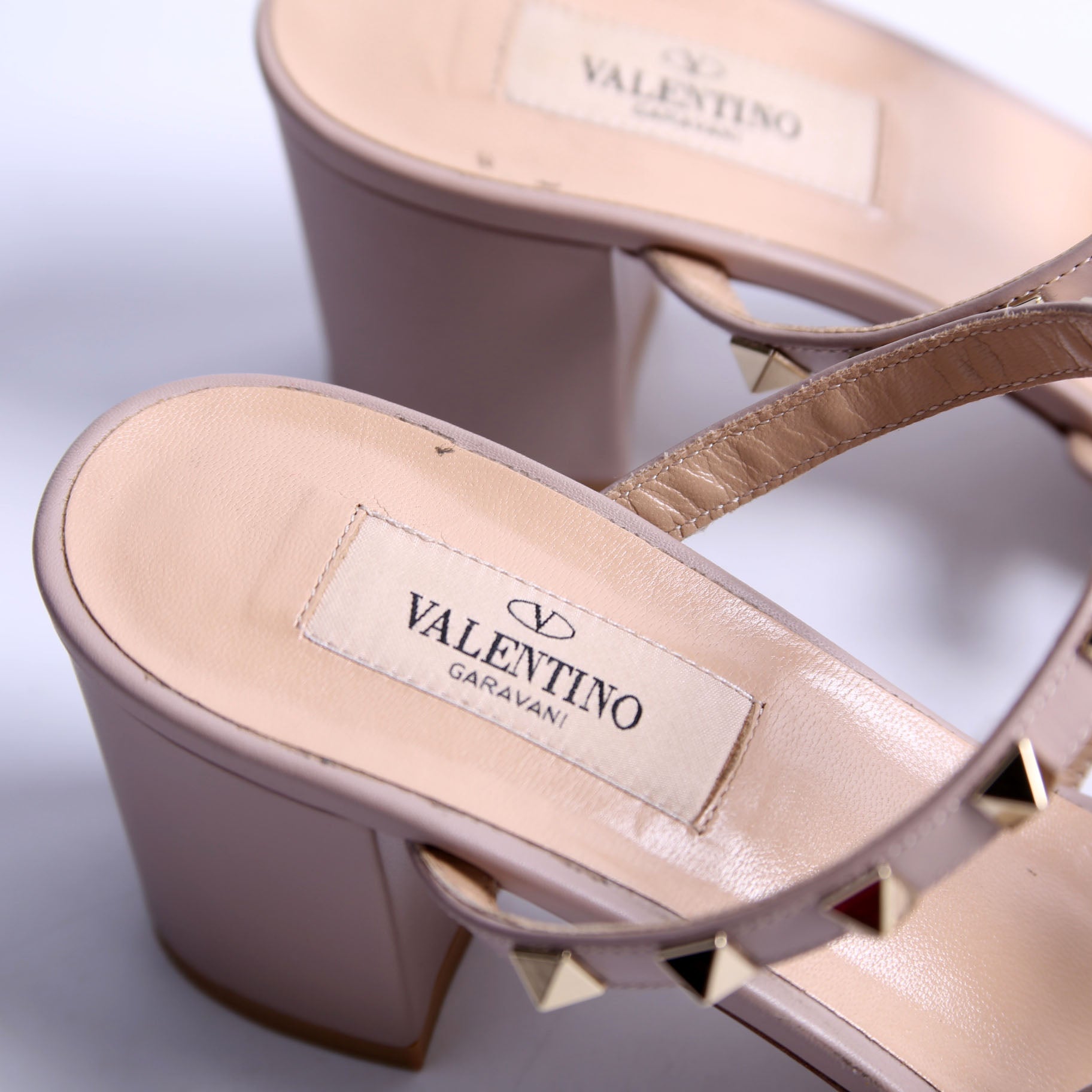 Rockstud Block Heels Size 38.5 Nude