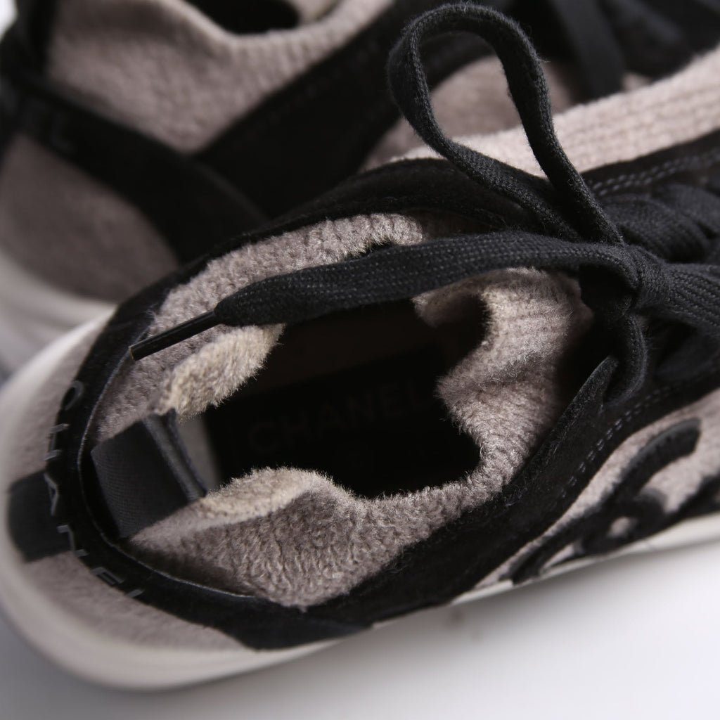 Knit Fabric Sneakers Size 38 Black/Gray
